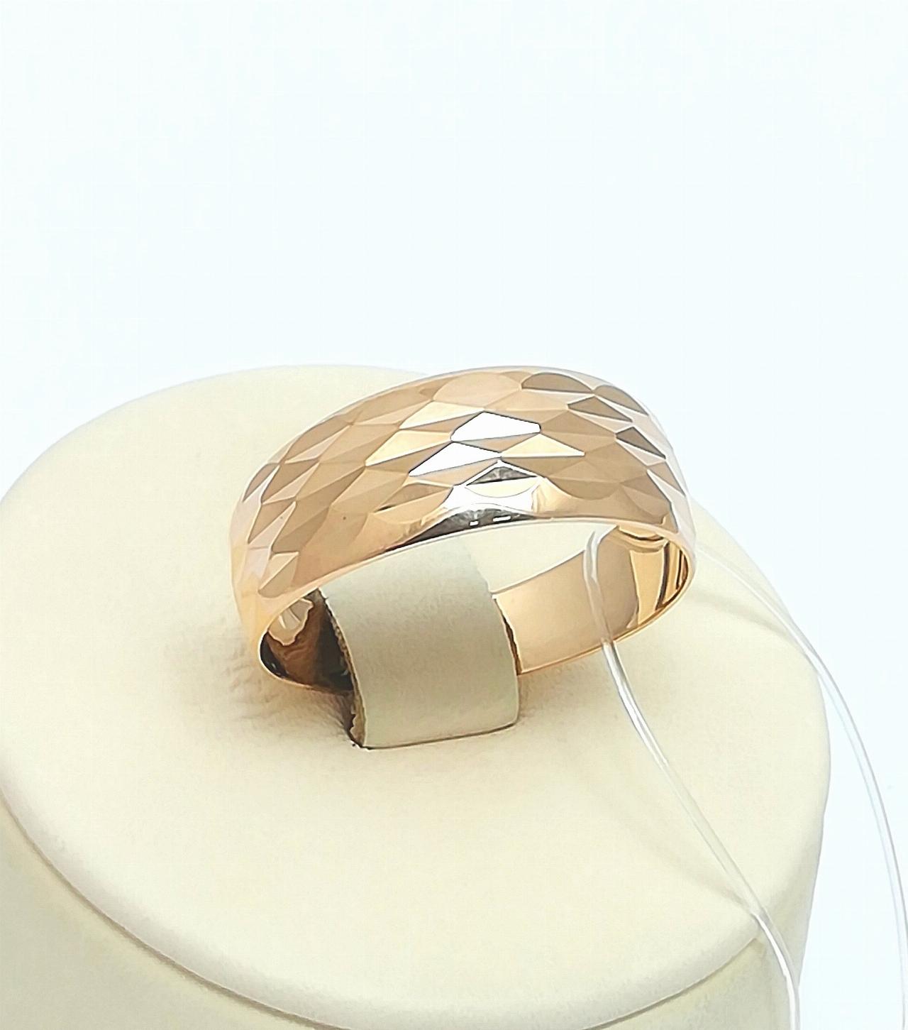 Золотое кольцо женское