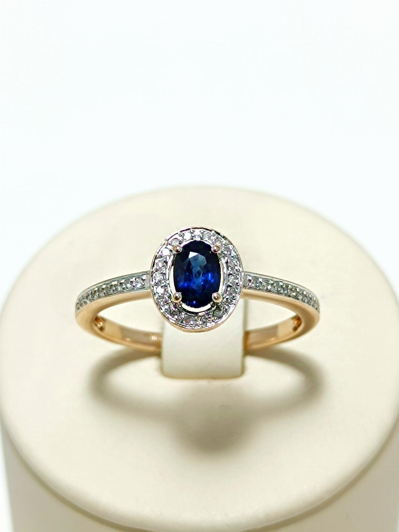 Золотое кольцо женское