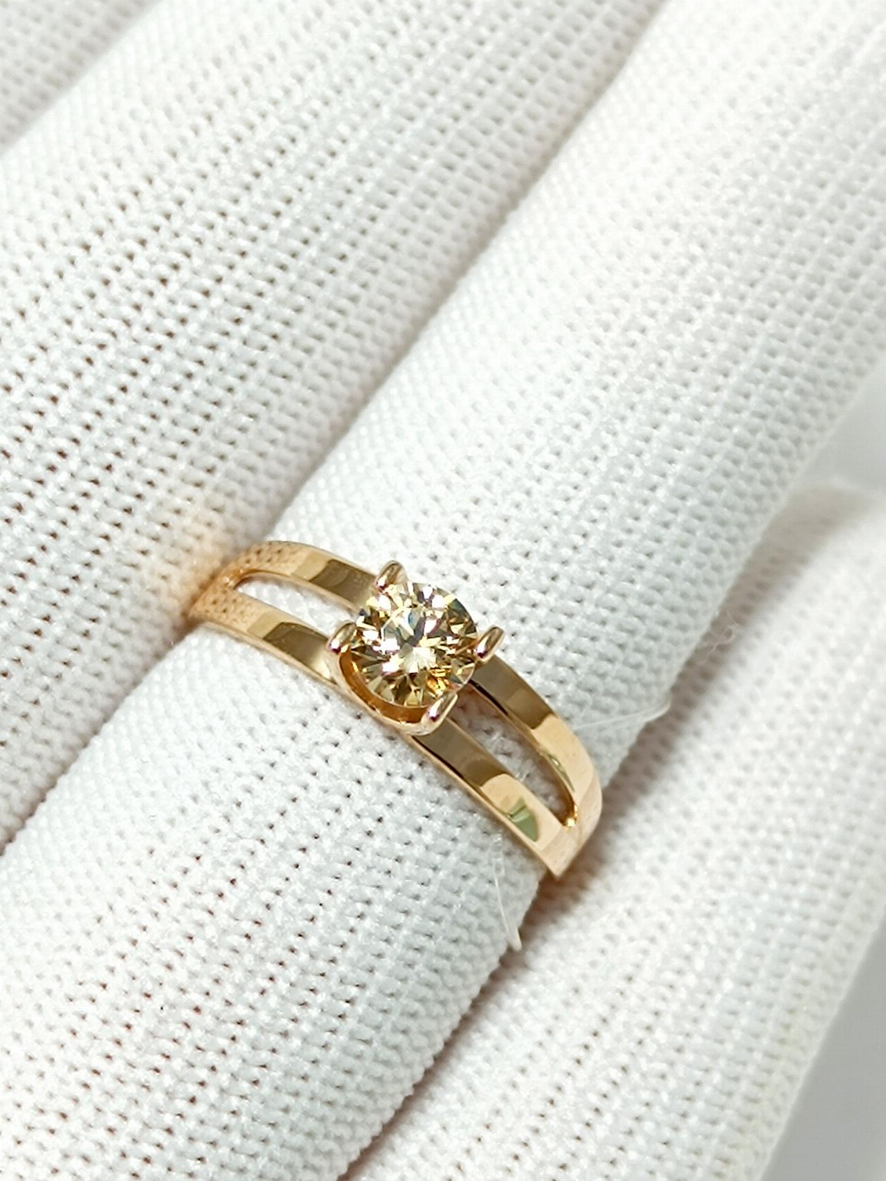 Золотое кольцо женское