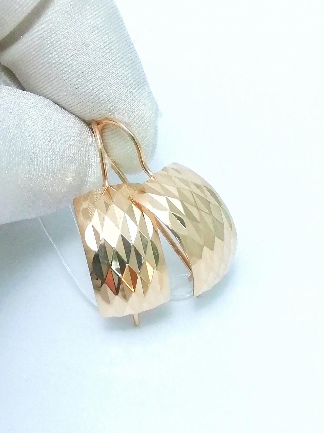 Золотые серьги женские, алмазная грань, французский замок, вес 2,87 г