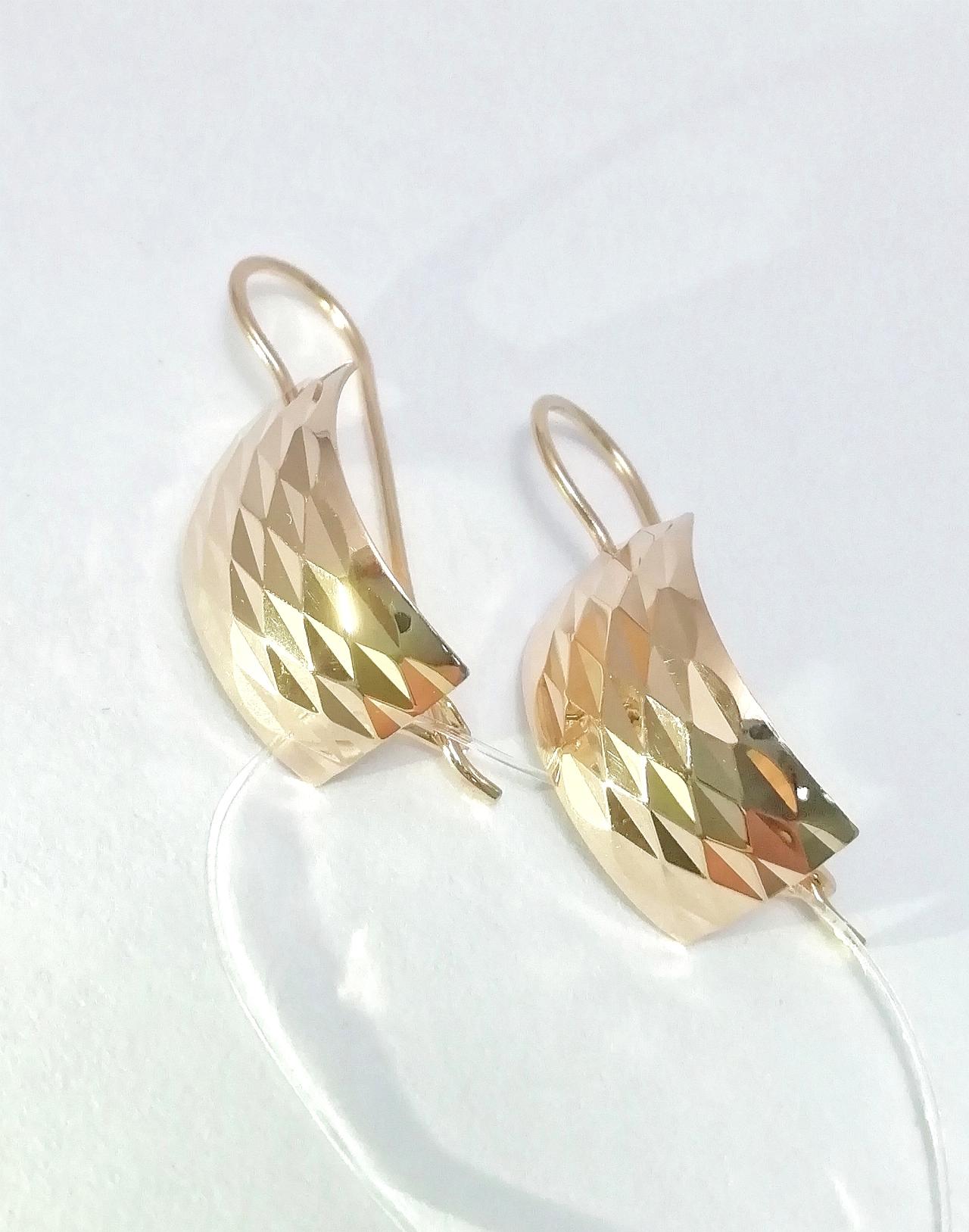 Золотые серьги женские, алмазная грань, французский замок, вес 2,87 г