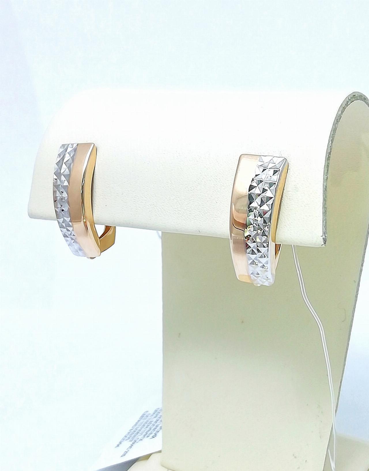 Золотые серьги женские, алмазная грань, английский замок, вес 1,97 г