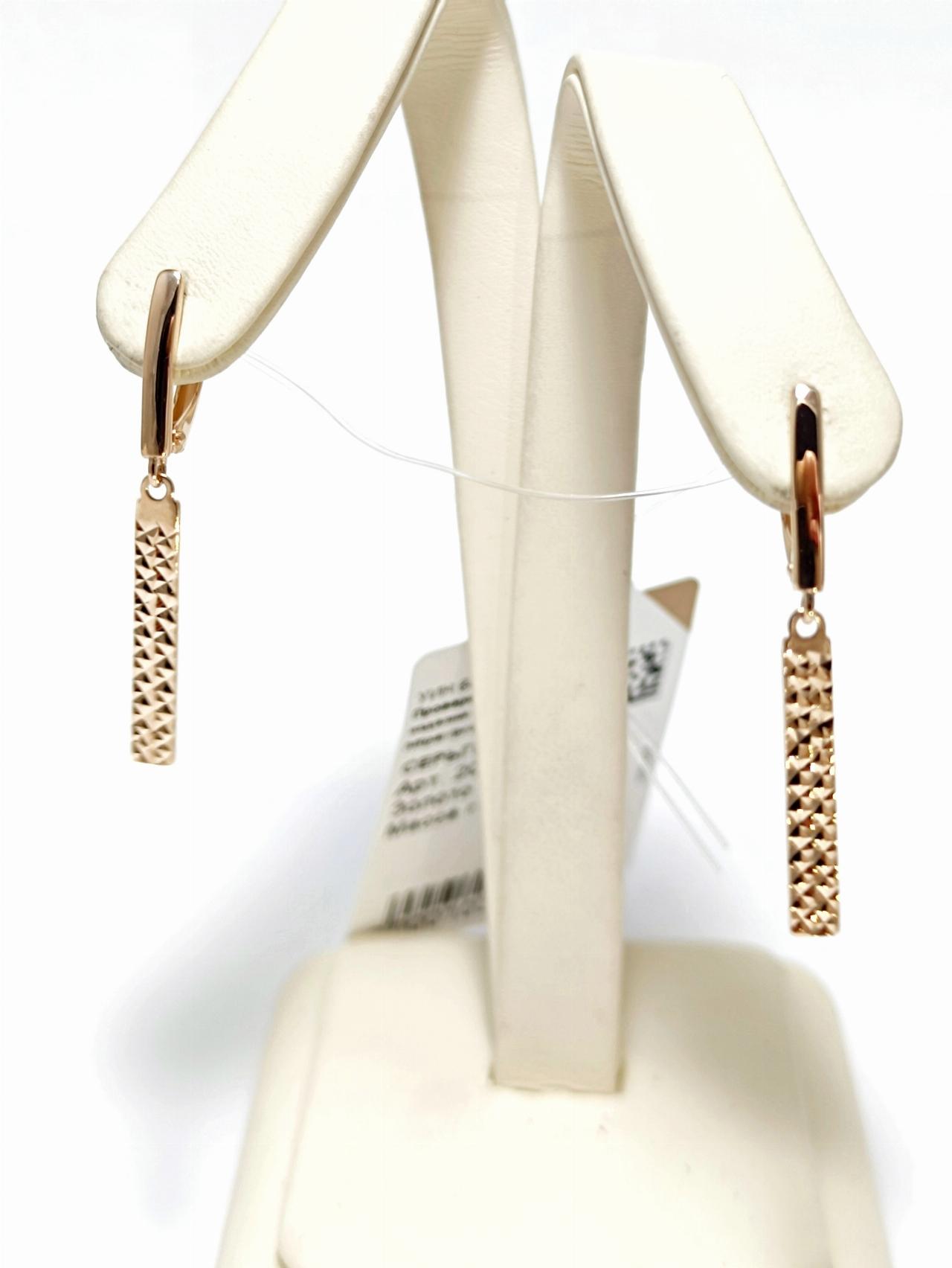 Золотые серьги женские, алмазная грань, английский замок, вес 2,48 г