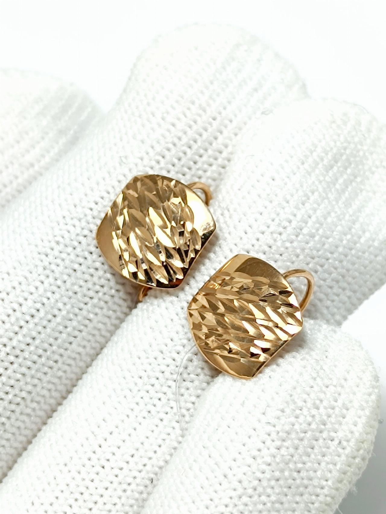 Золотые серьги женские