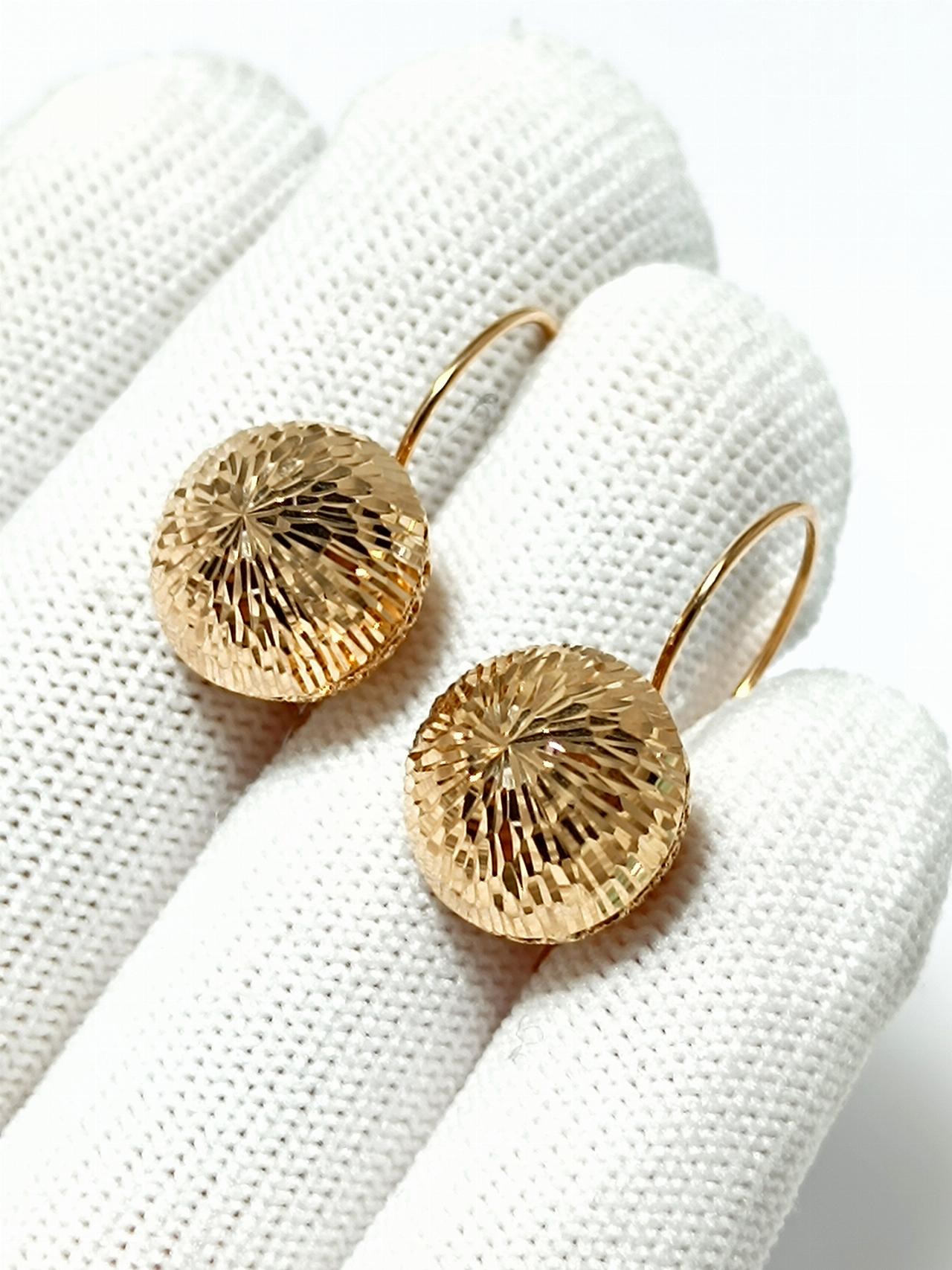 Золотые серьги шары