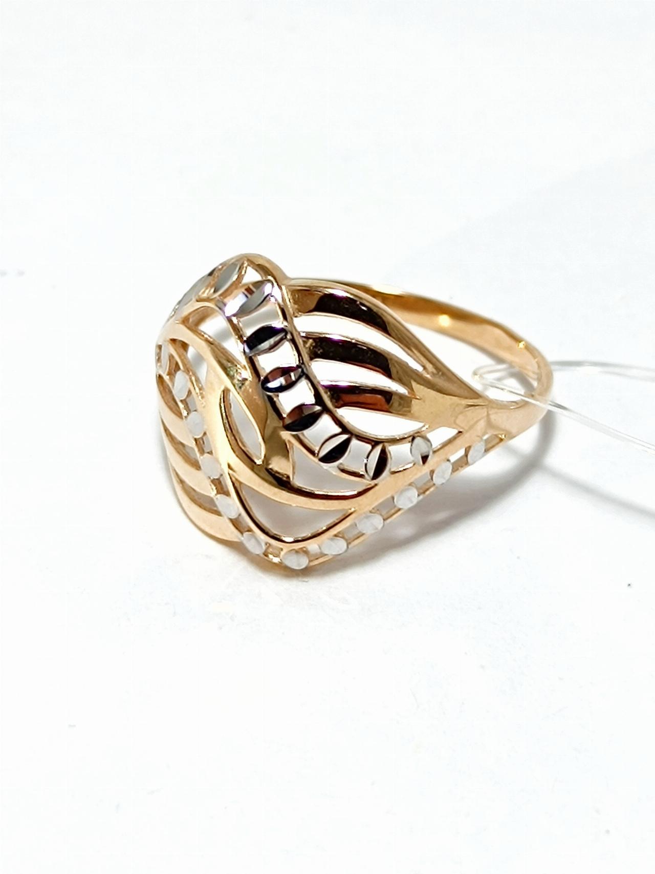 Золотое кольцо женское