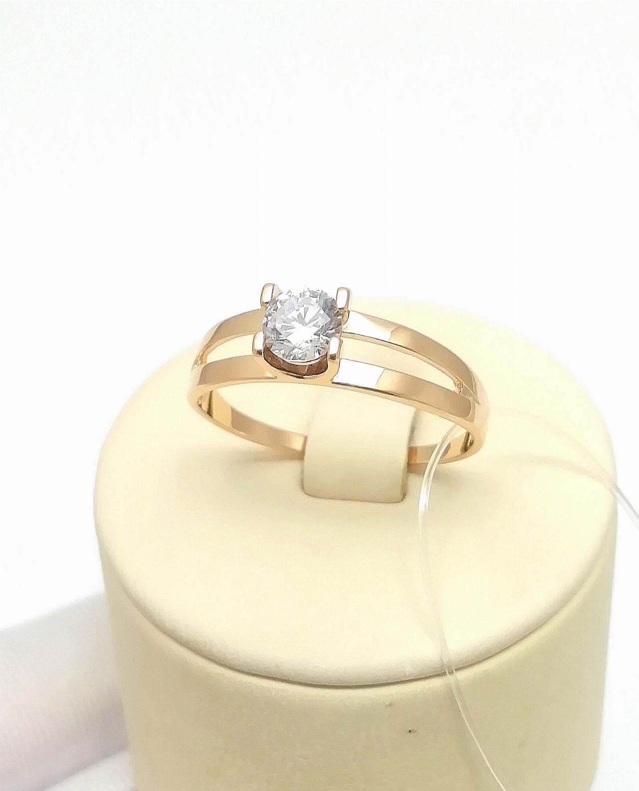 Золотое кольцо женское