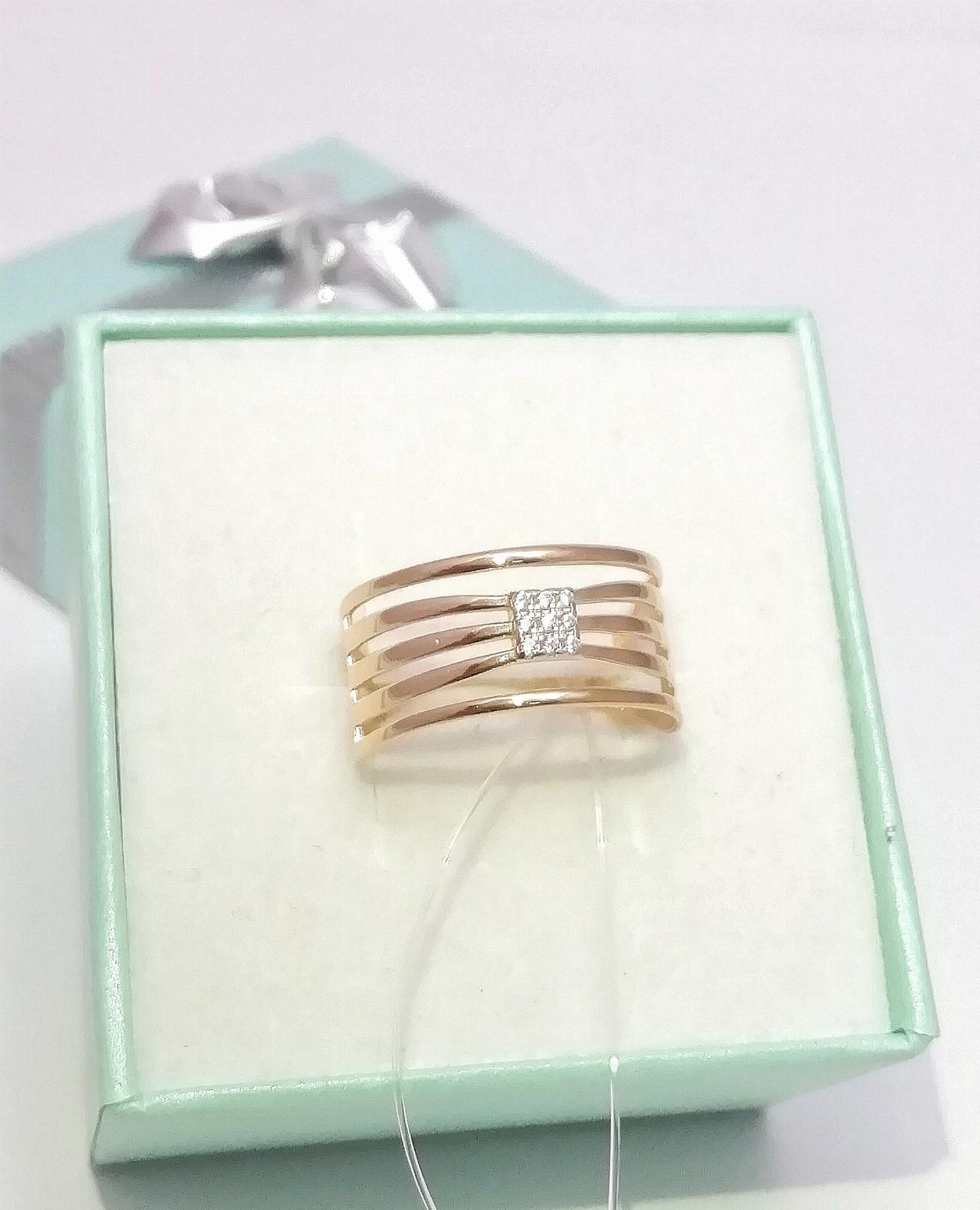 Золотое кольцо женское