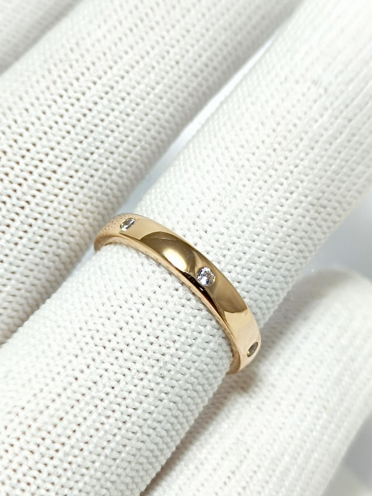 Золотое кольцо женское