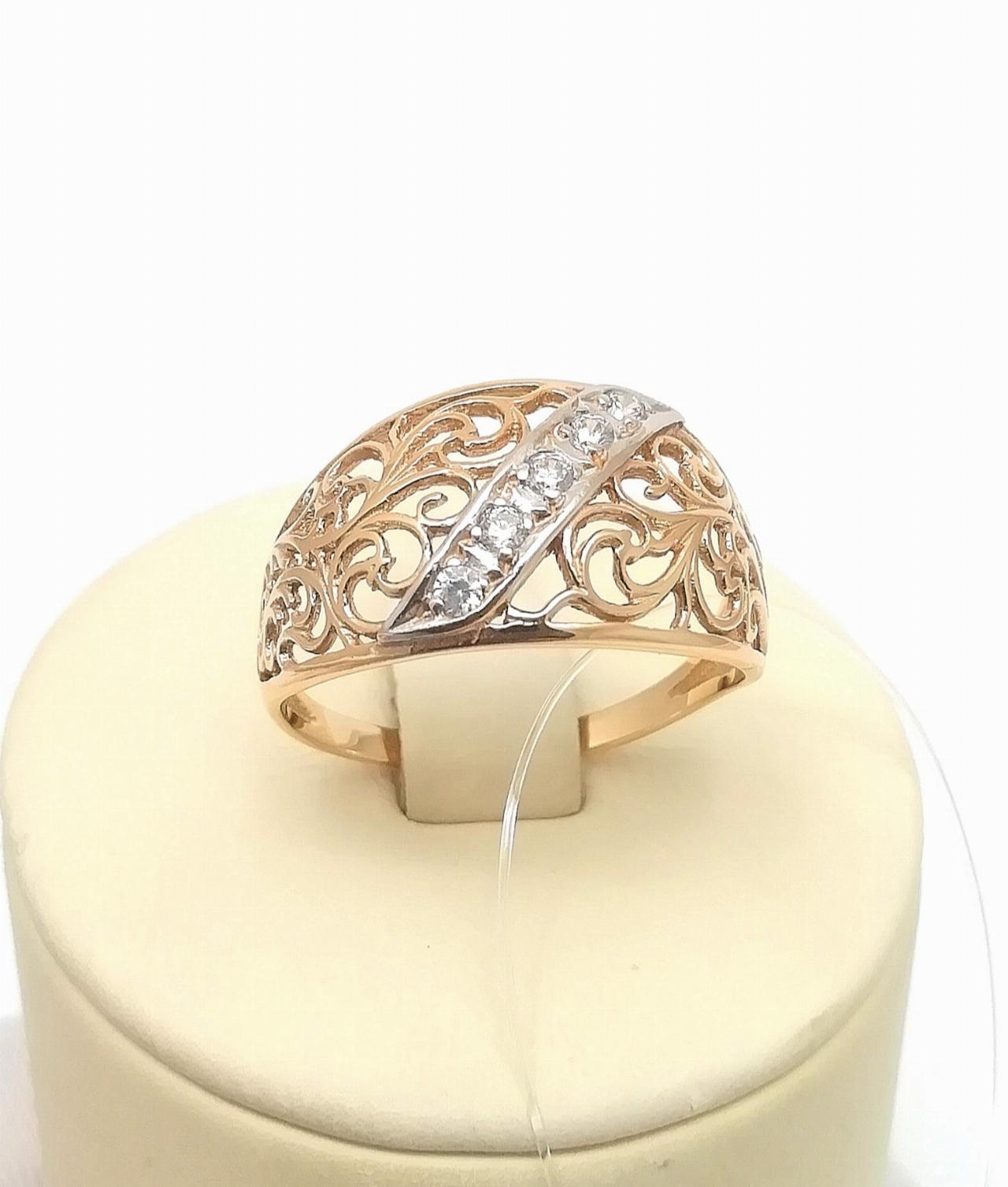 Золотое кольцо женское