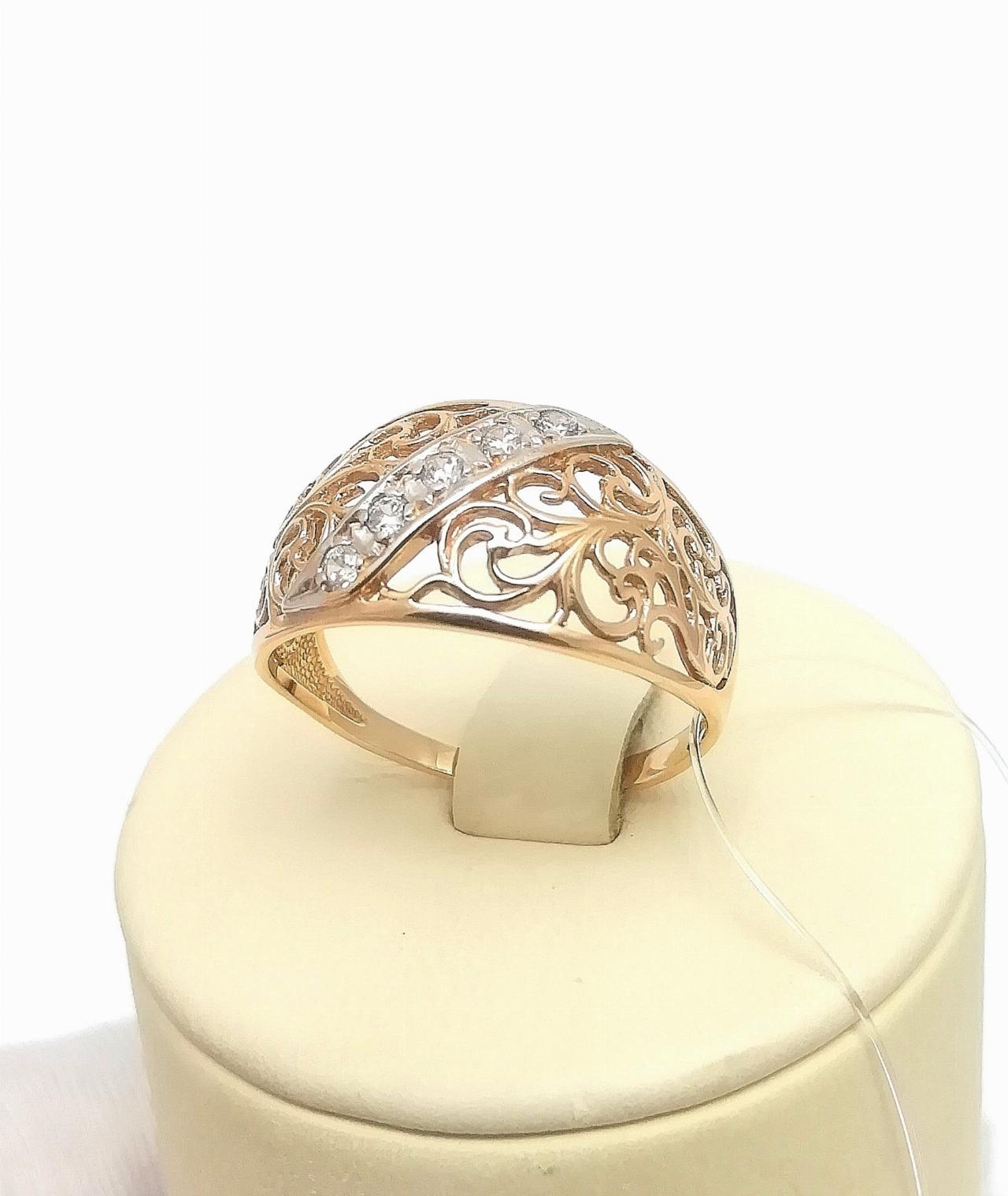 Золотое кольцо женское