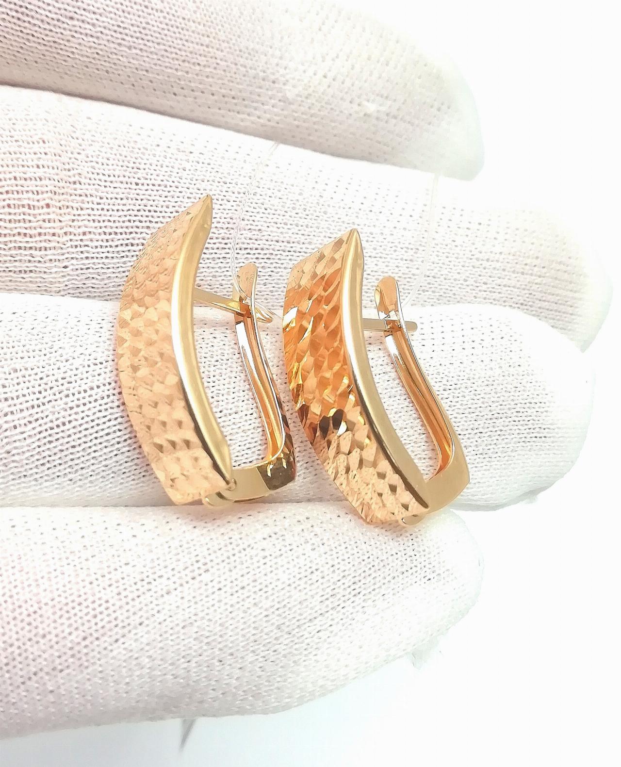 Золотые серьги женские