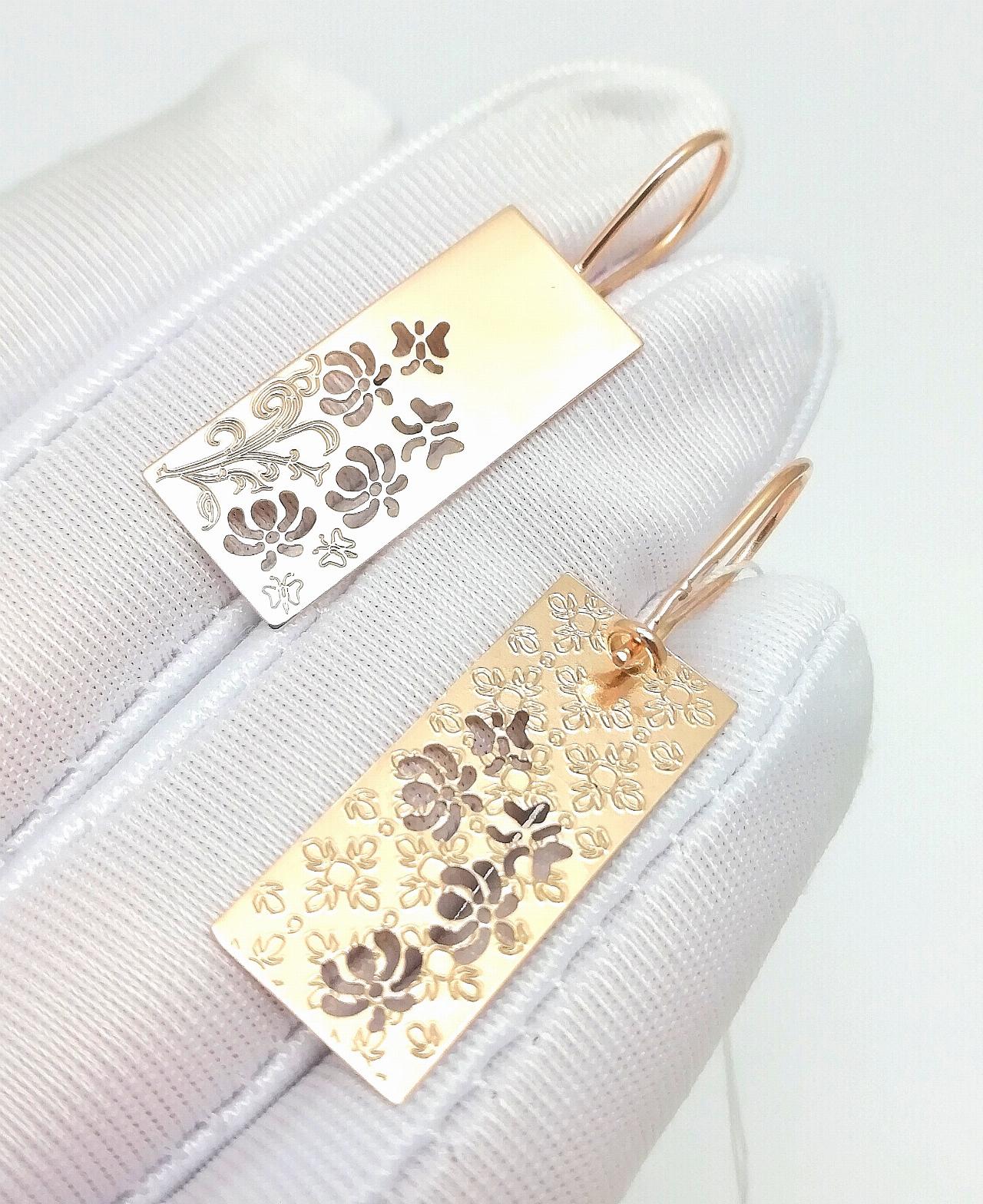 Золотые серьги пластины