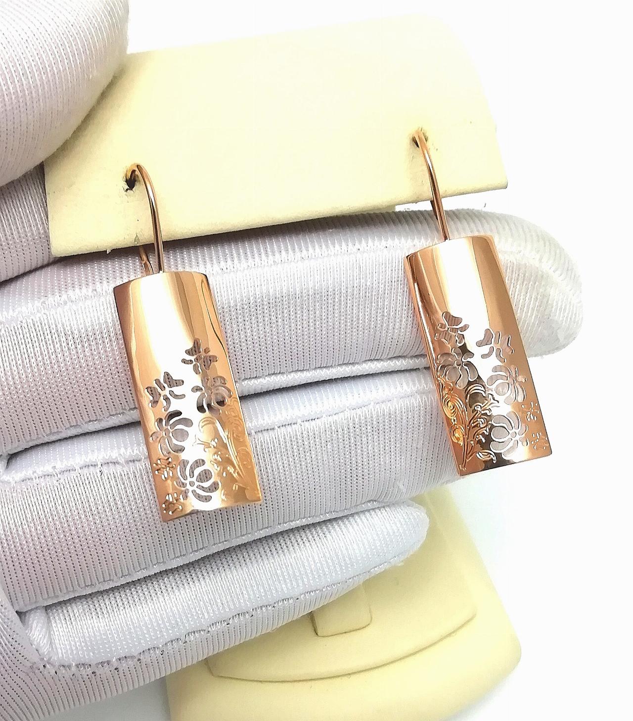 Золотые серьги пластины