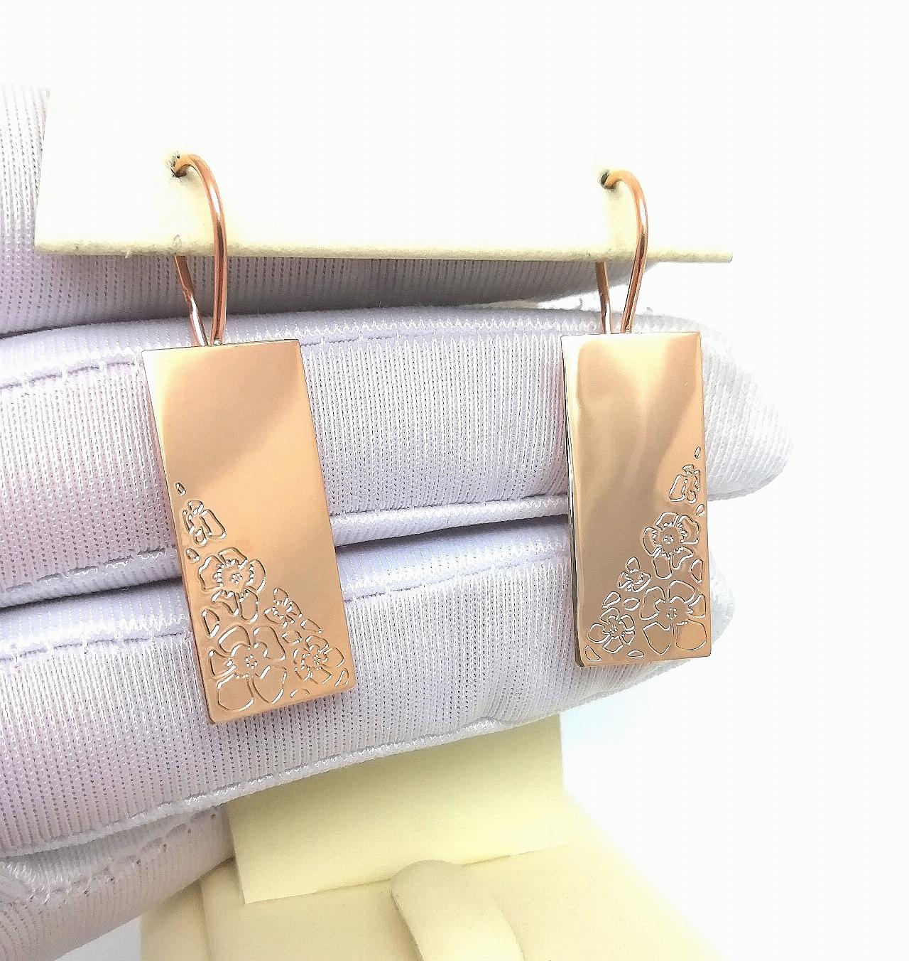 Золотые серьги пластины