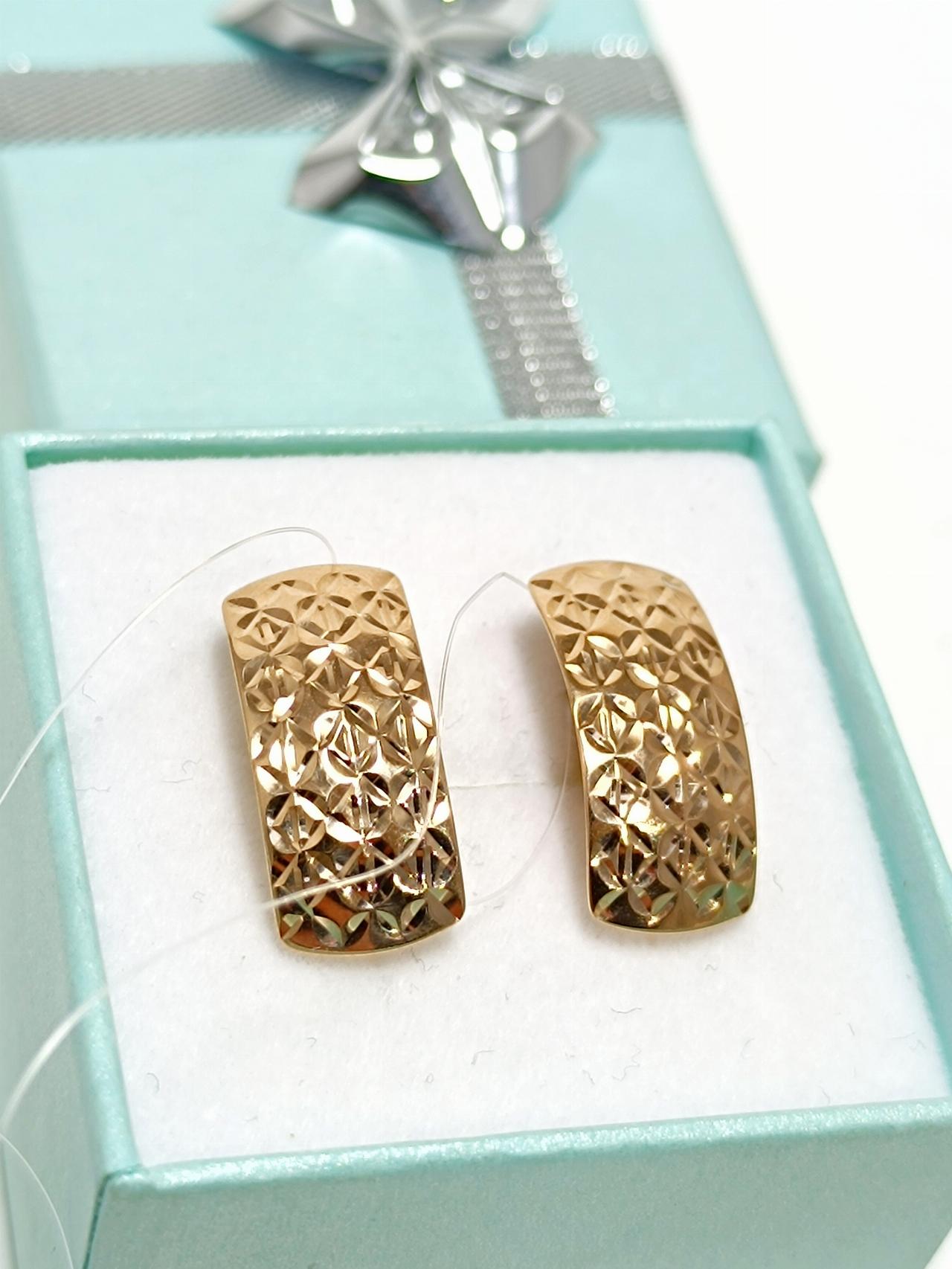 Золотые серьги женские