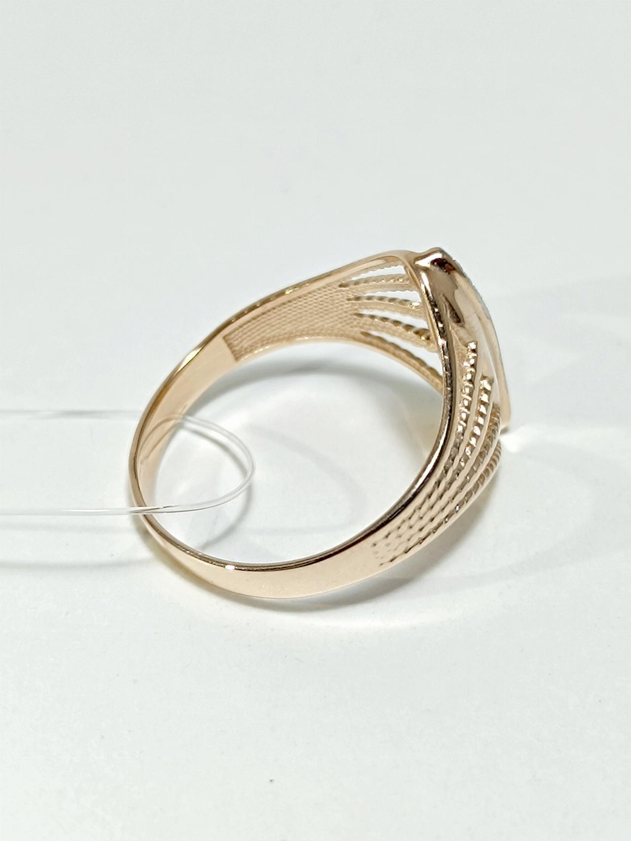 Золотое кольцо женское