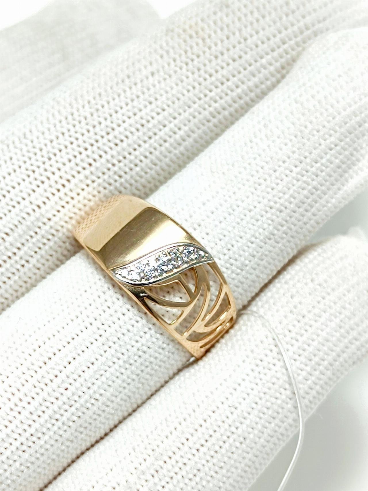 Золотое кольцо женское