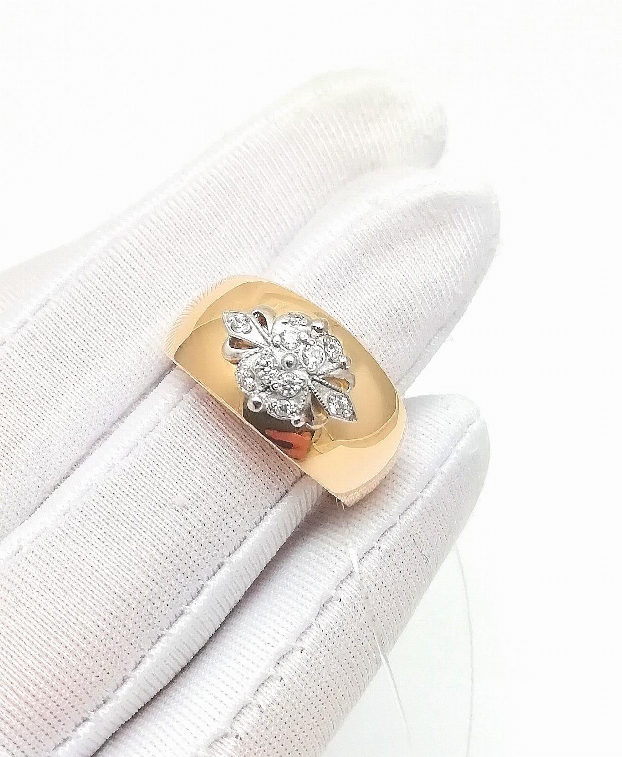 Золотое кольцо женское