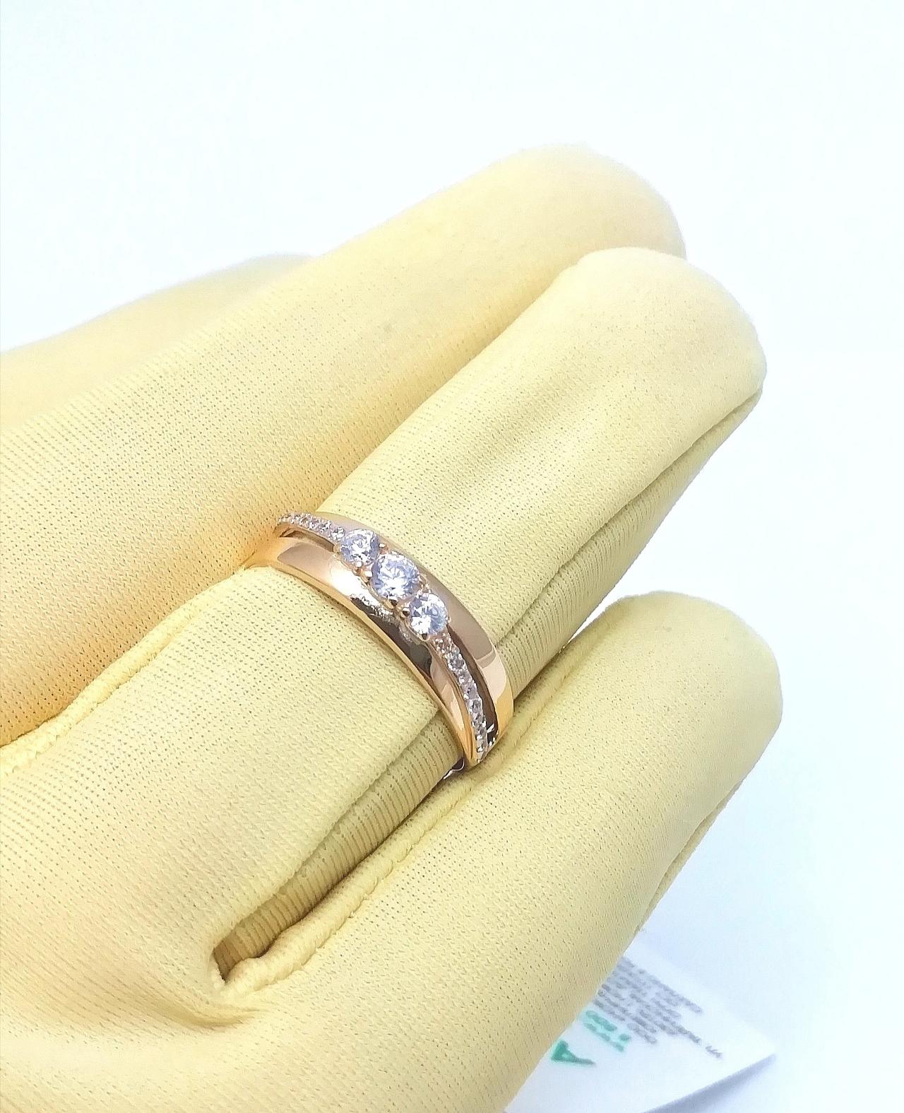 Золотое кольцо женское