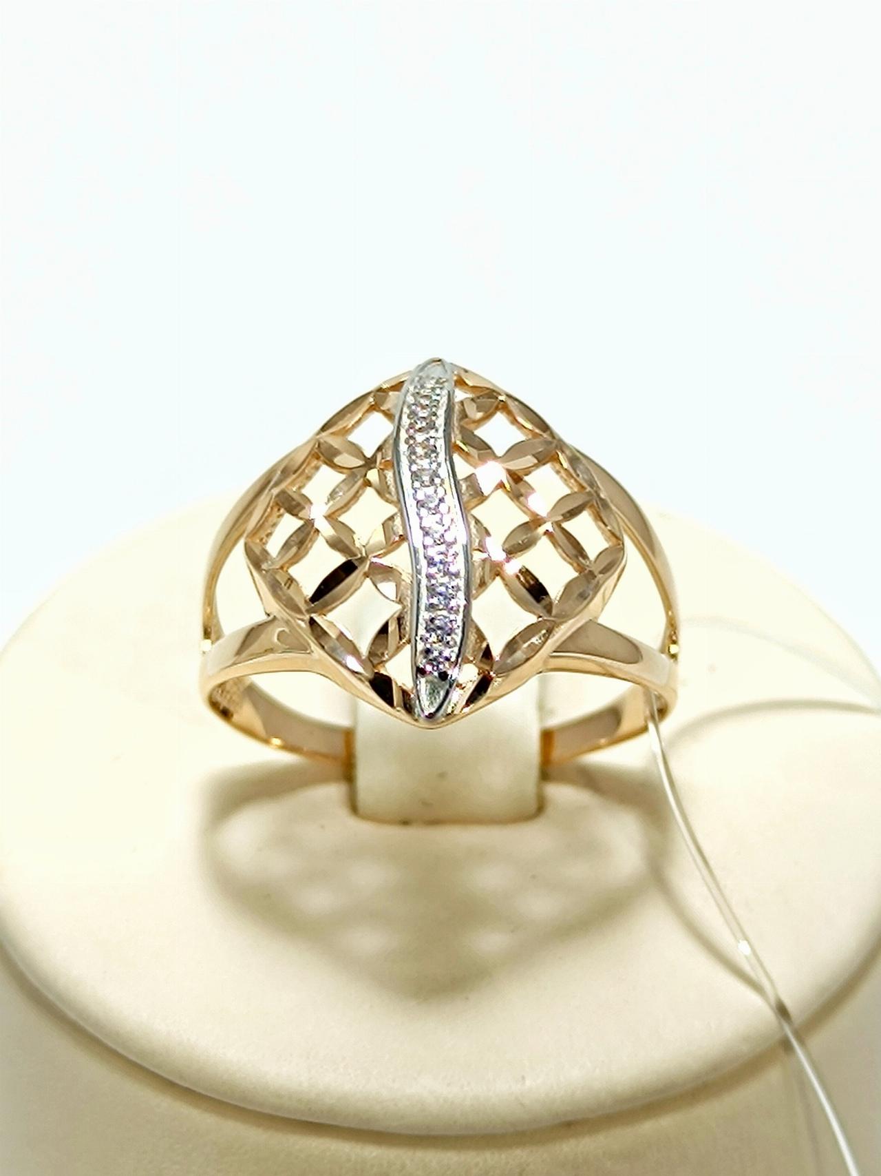 Золотое кольцо женское