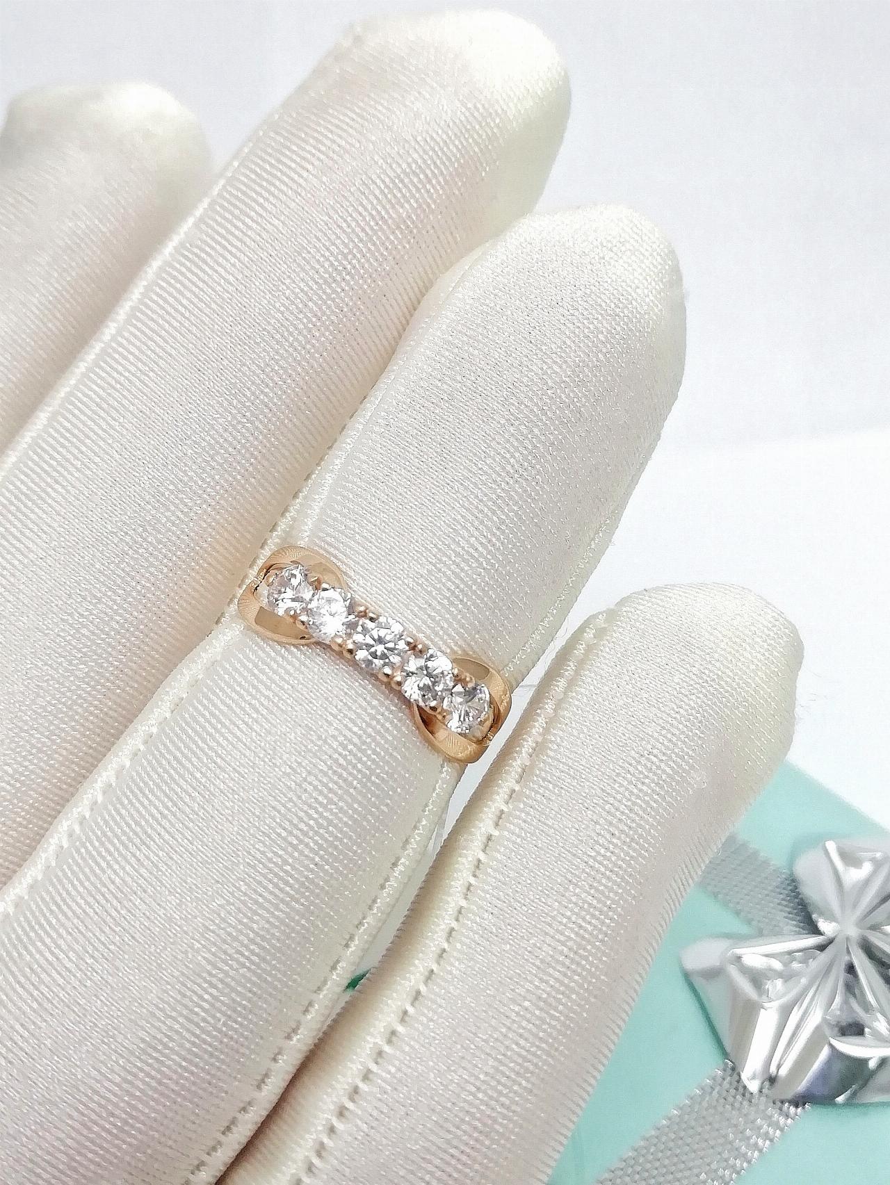 Золотое кольцо женское