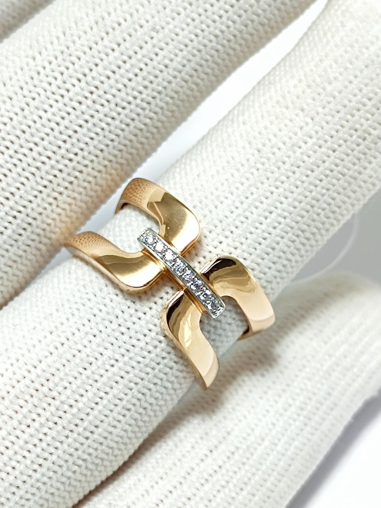 Золотое кольцо женское, вставка фианит