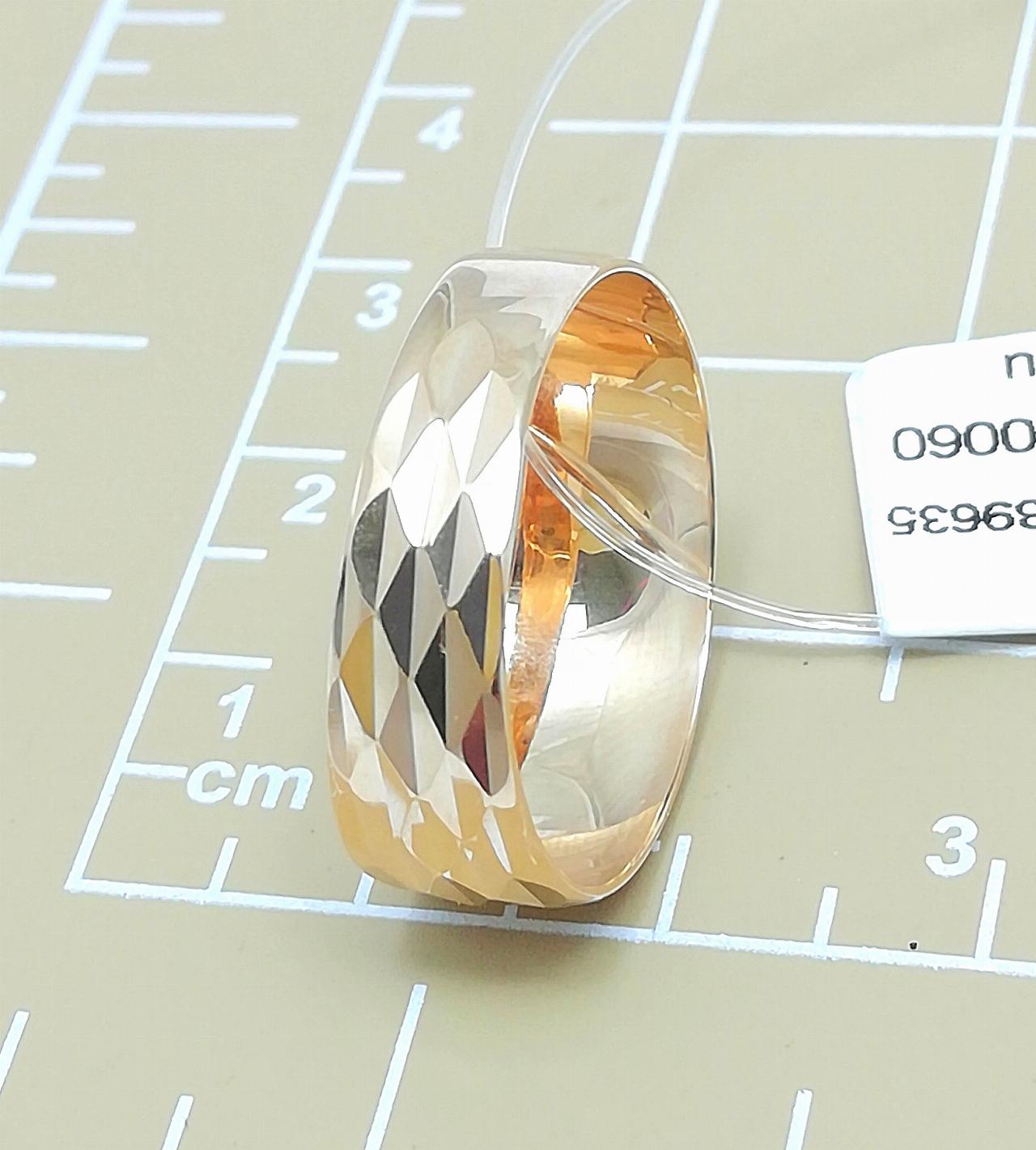 Золотое кольцо женское