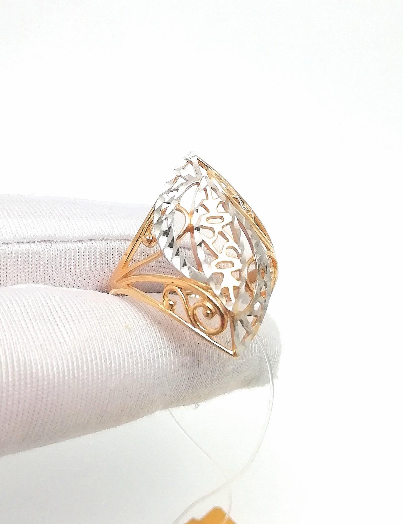 Золотое кольцо женское