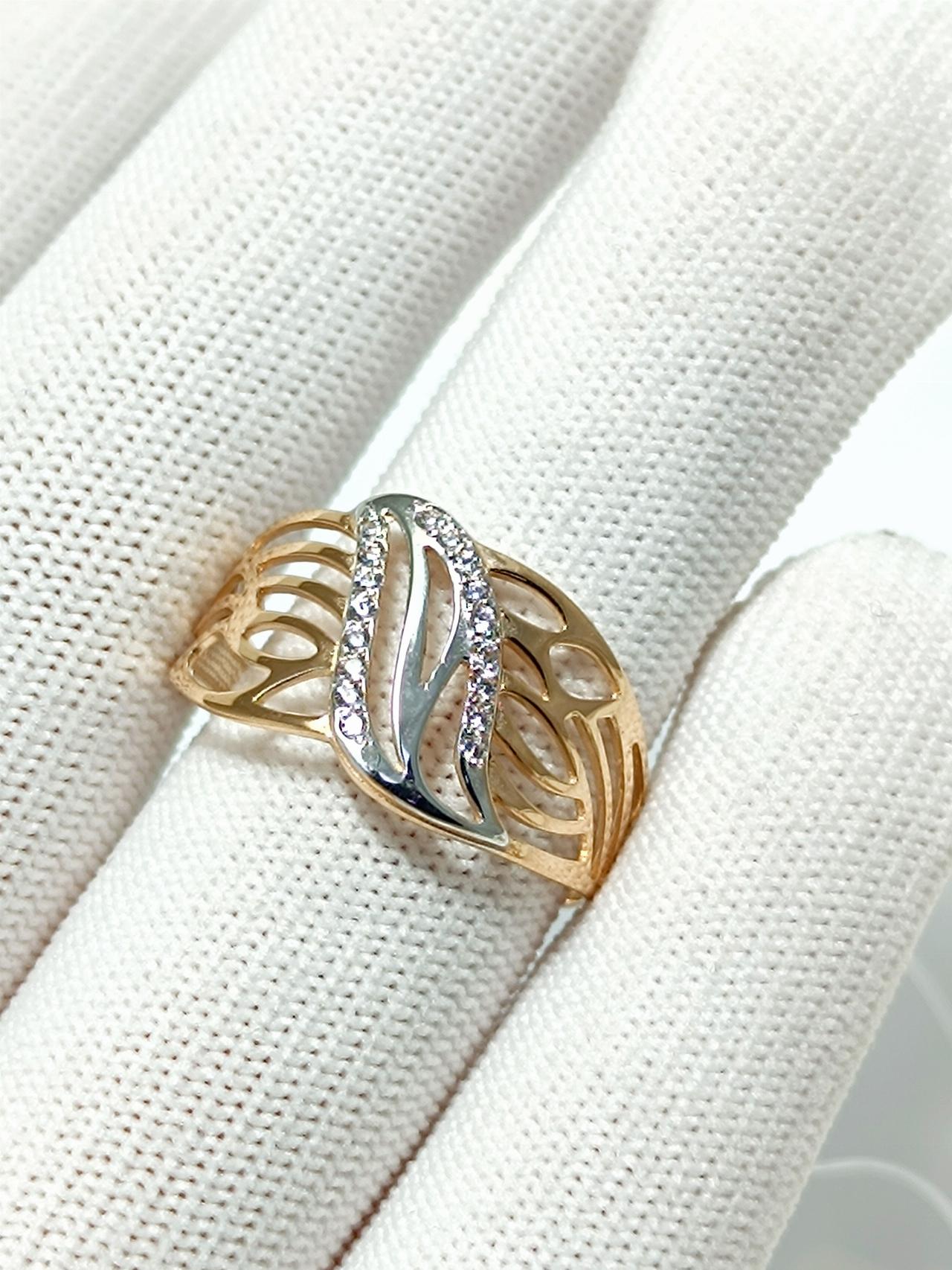 Золотое кольцо женское