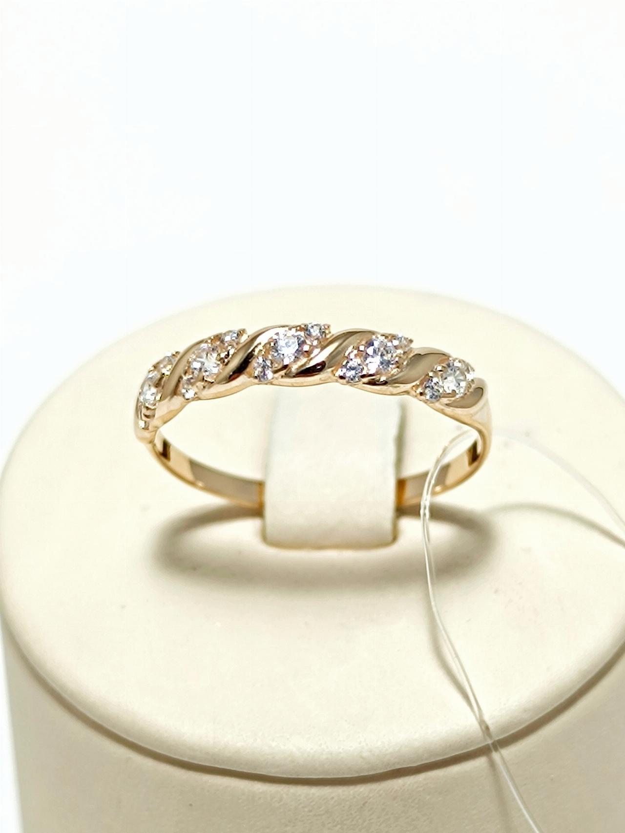 Золотое кольцо женское