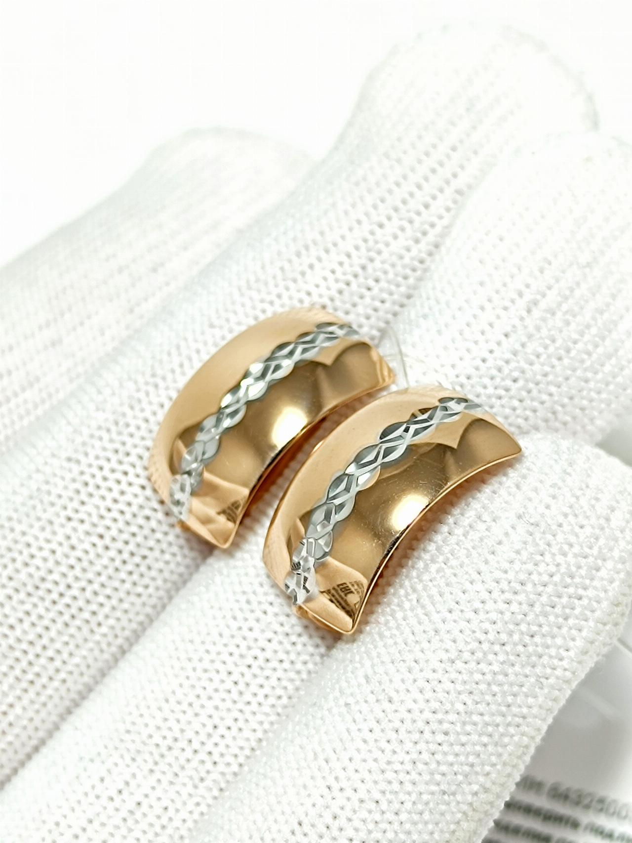 Золотые серьги женские, алмазная грань, английский замок, вес 2,90 г