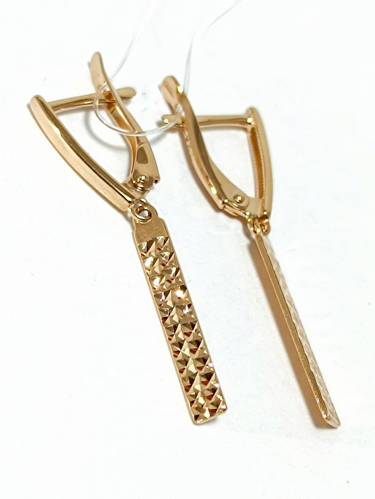 Золотые серьги женские, алмазная грань, английский замок, вес 2,48 г