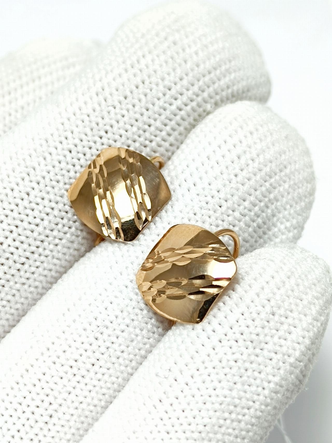 Золотые серьги женские