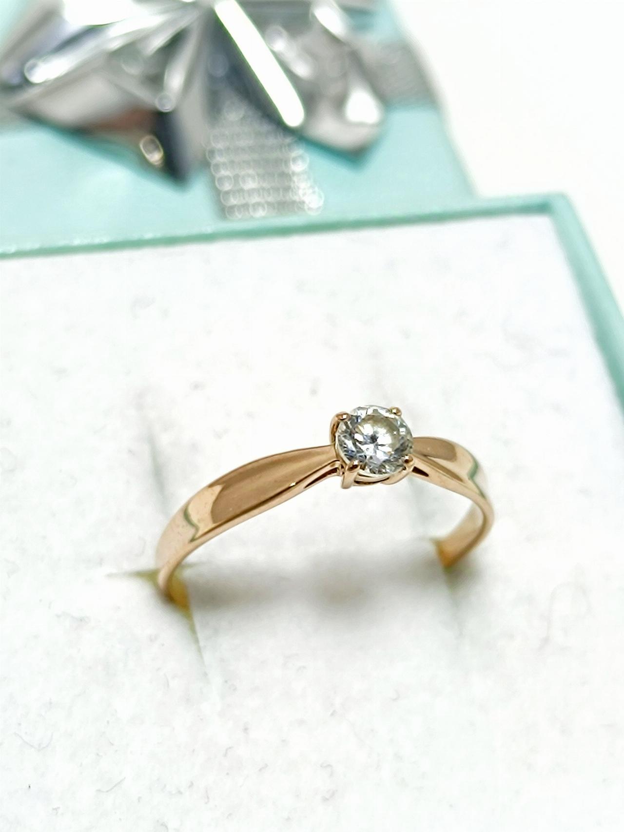 Золотое кольцо женское