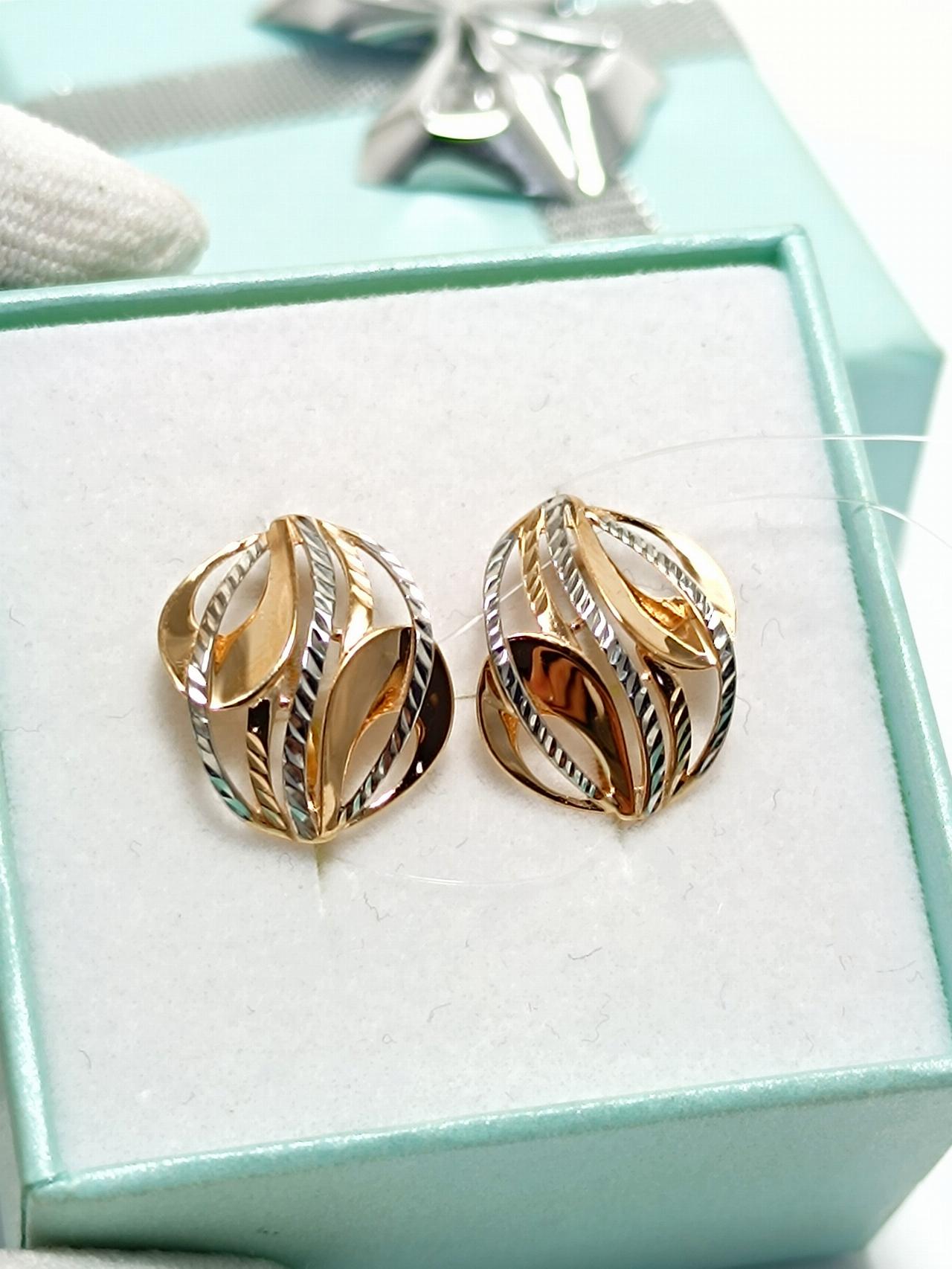 Золотые серьги женские