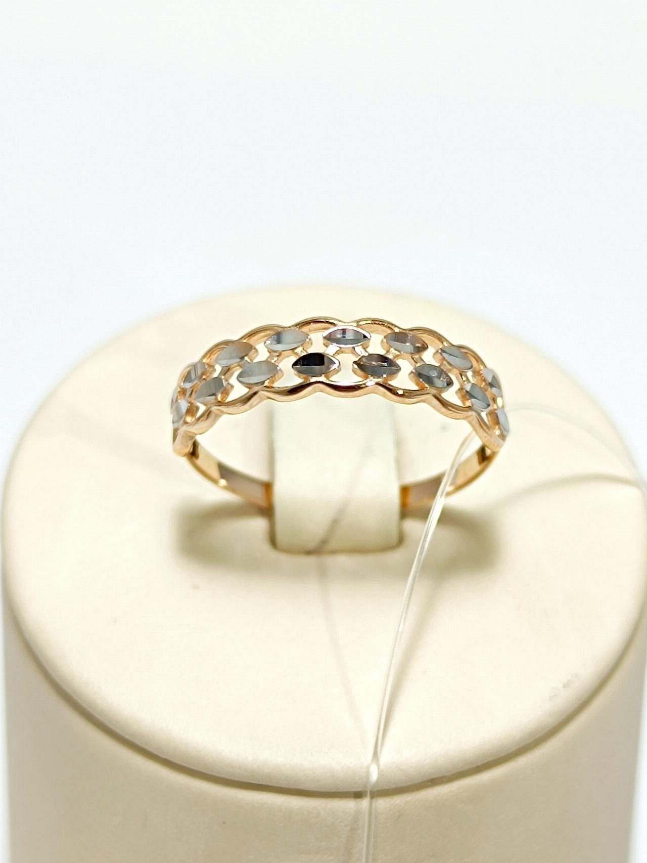 Золотое кольцо женское