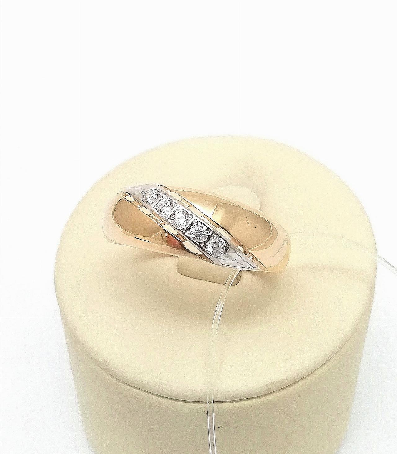 Золотое кольцо женское