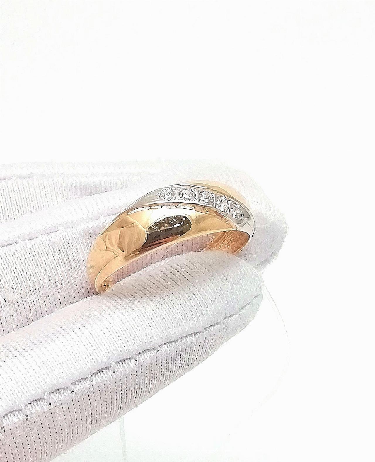 Золотое кольцо женское