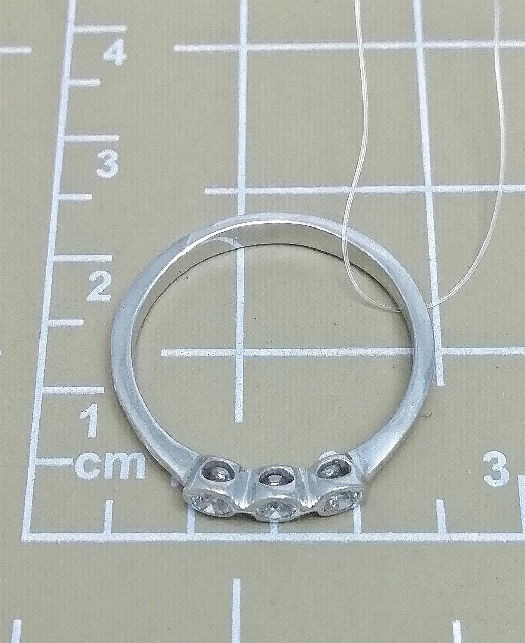 Кольцо дк151122-107 1,85г, вставка бриллиант