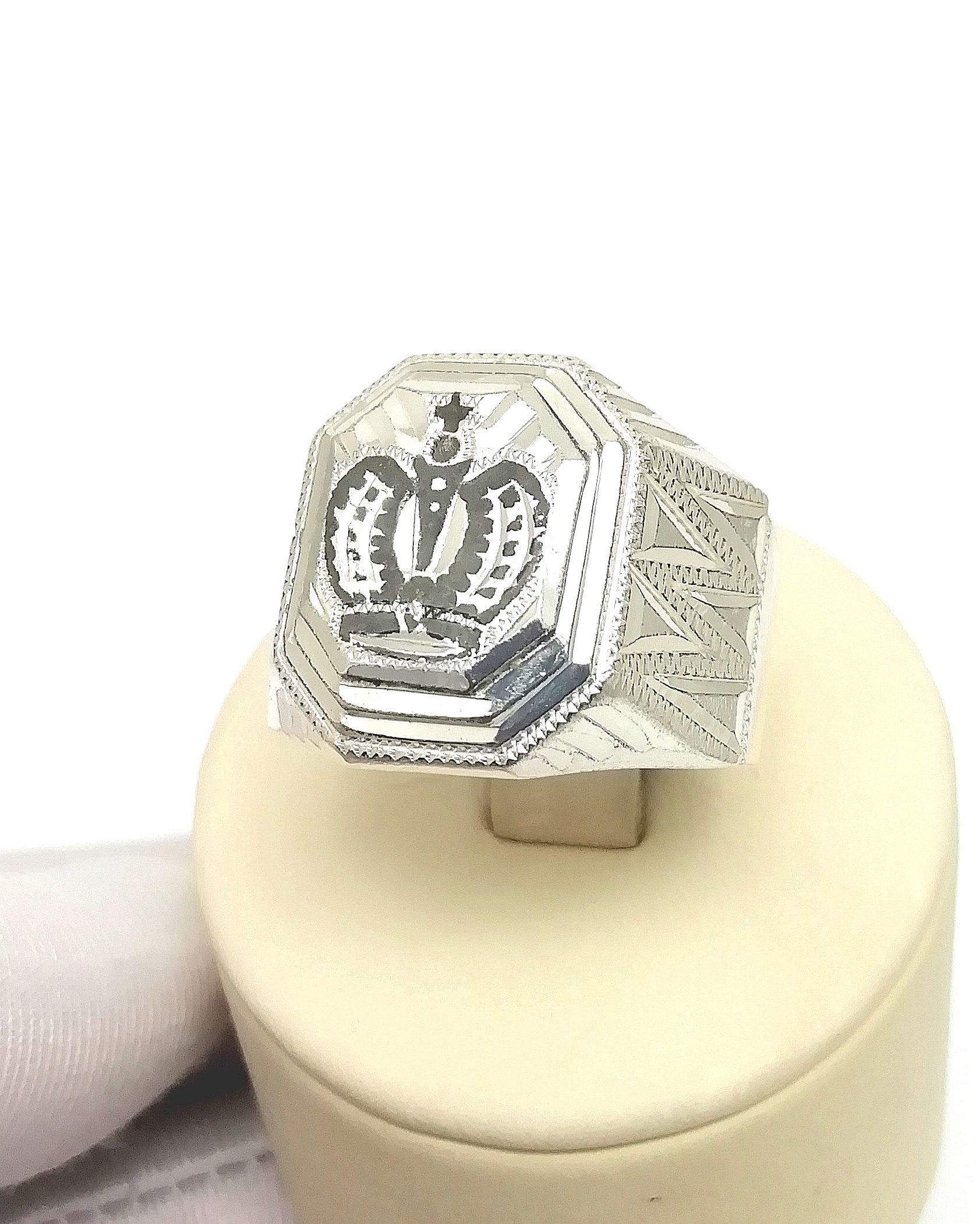Серебро кольцо дк150621-351 8,60гр