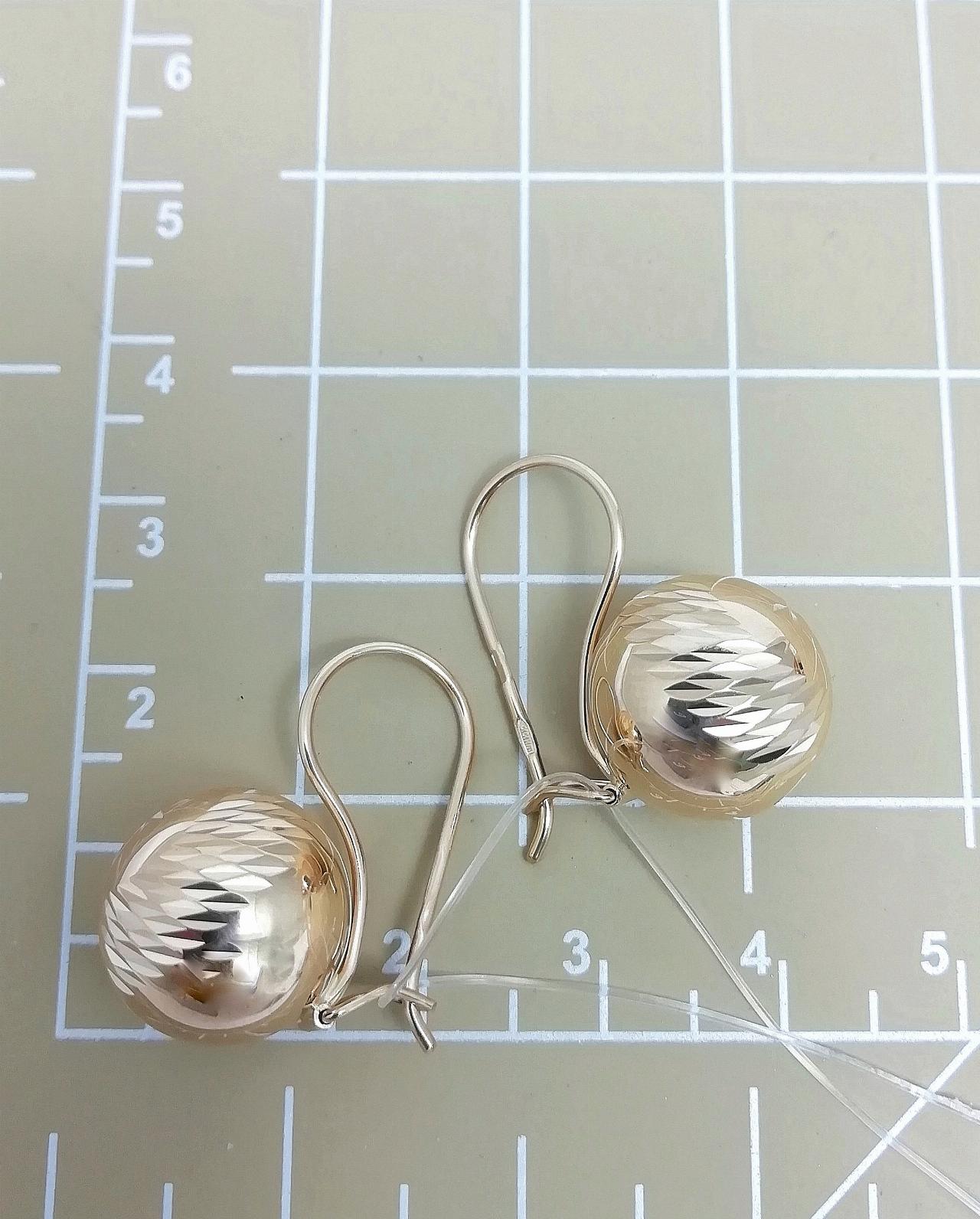 Золотые серьги шары