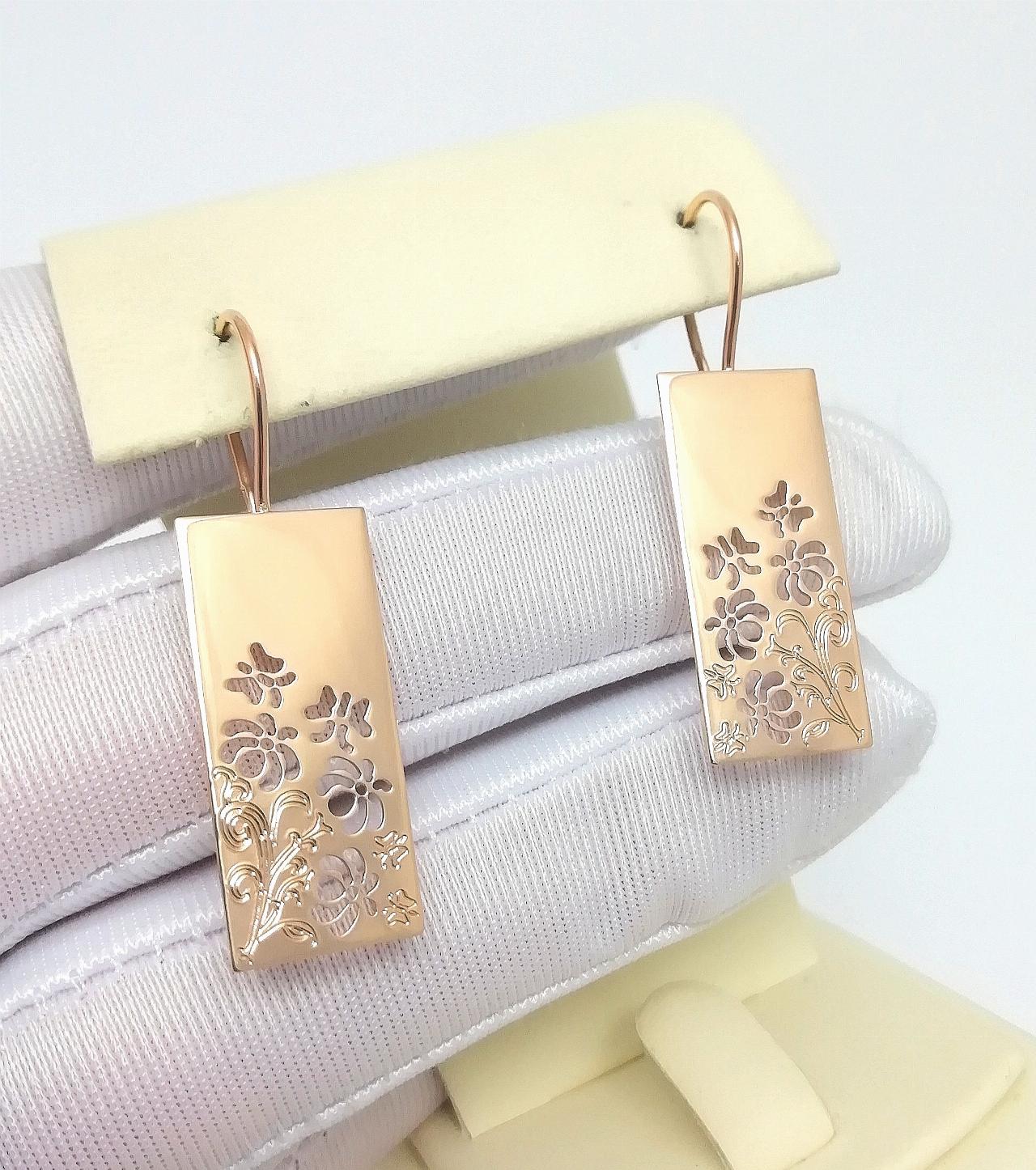 Золотые серьги пластины