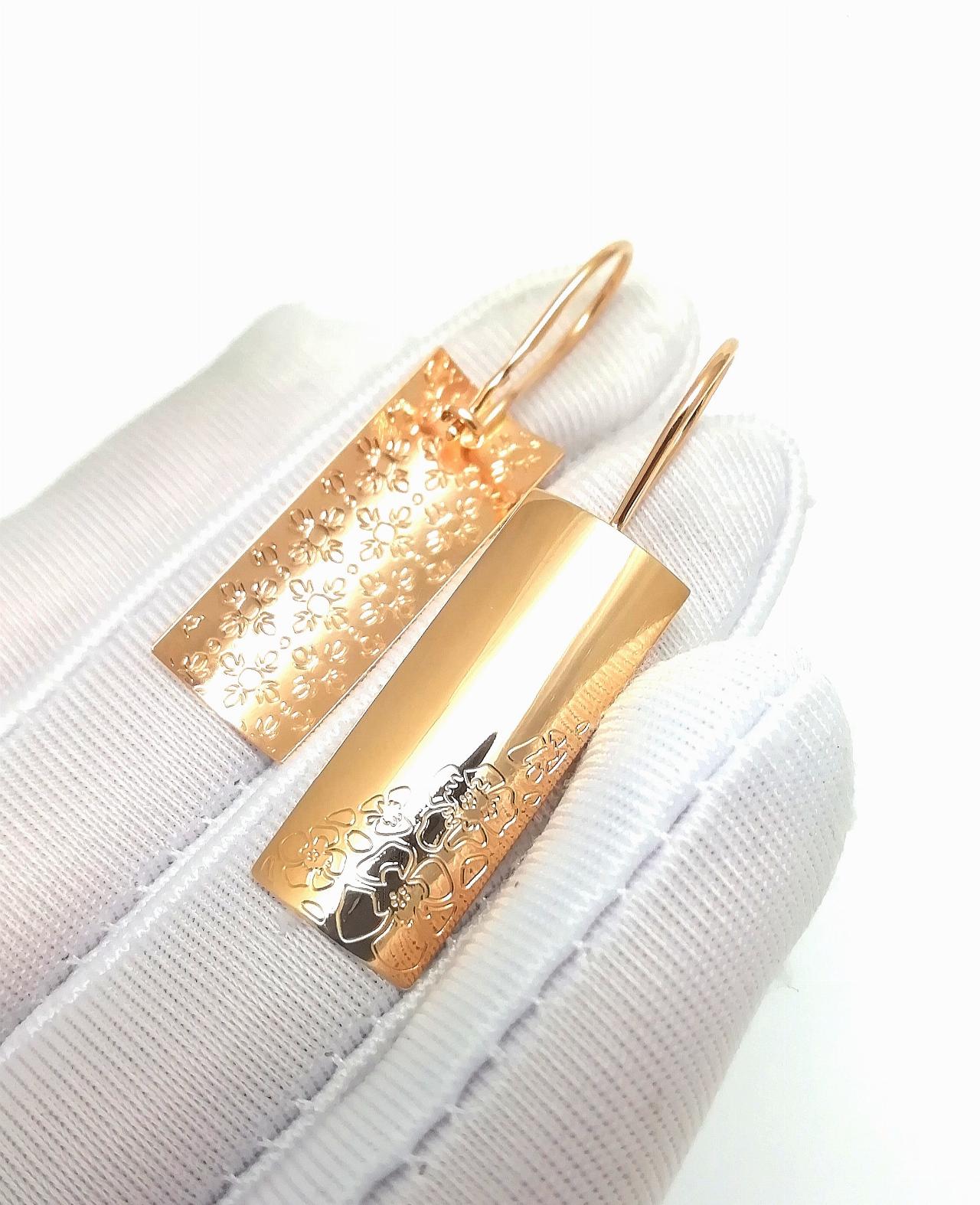 Золотые серьги пластины