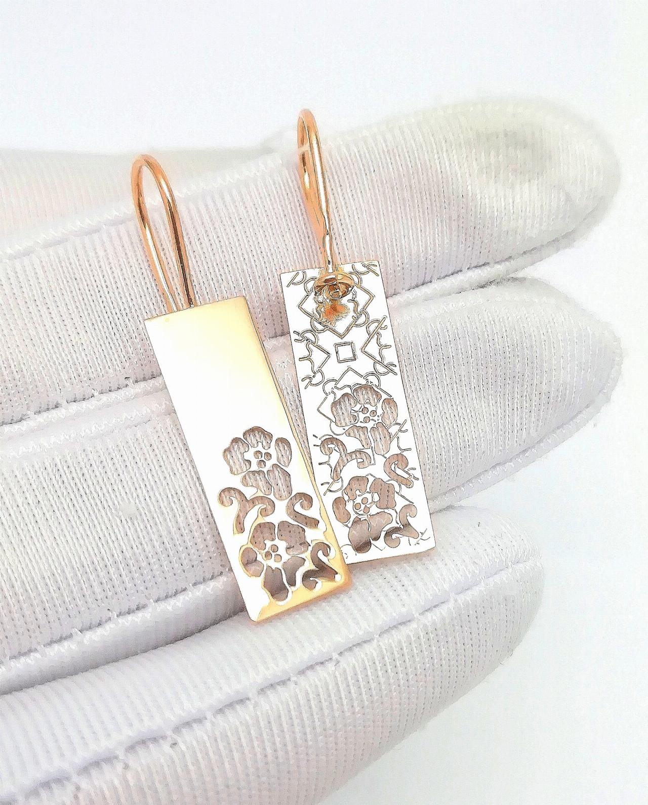 Золотые серьги пластины