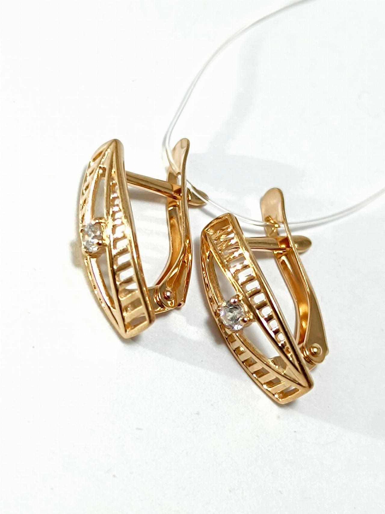 Золотые серьги женские