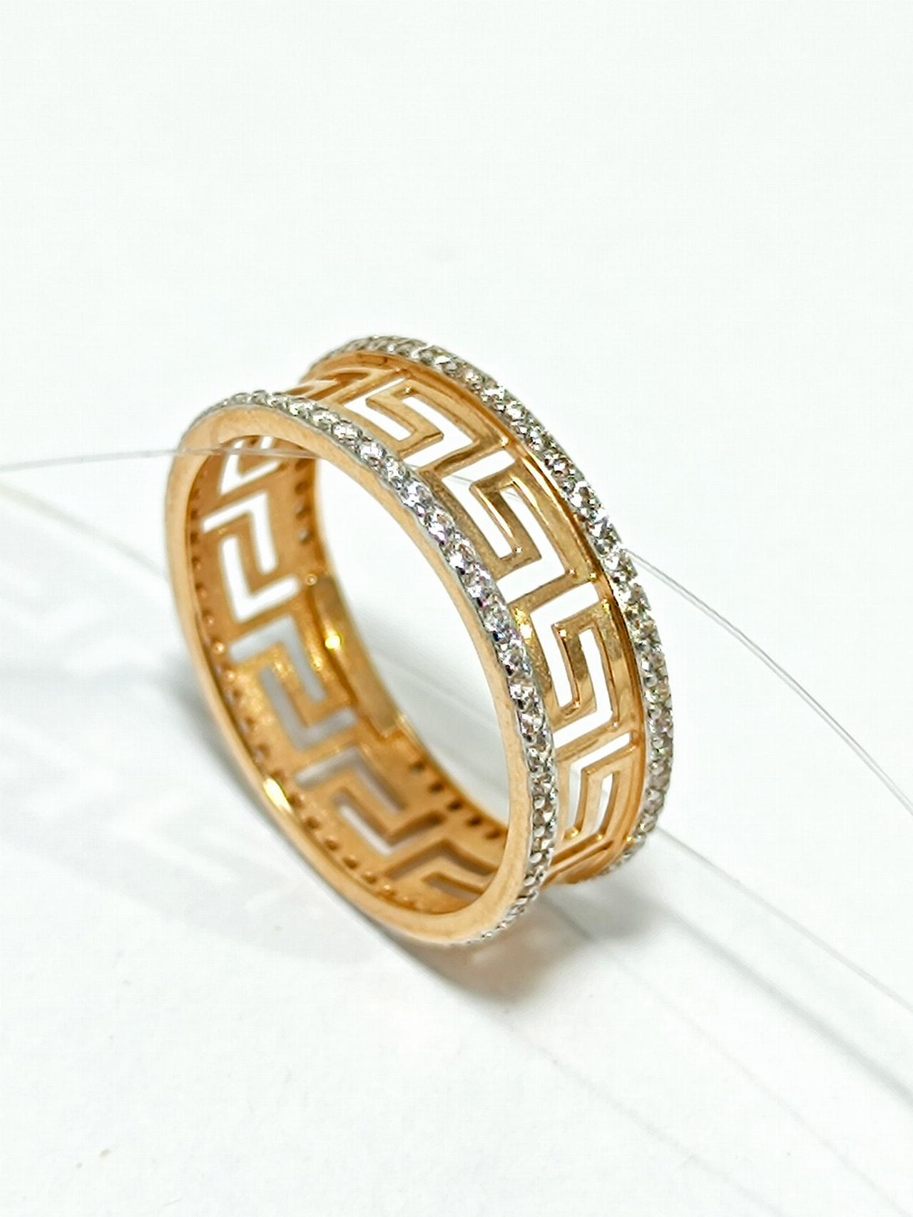 Золотое кольцо женское, вставка фианит