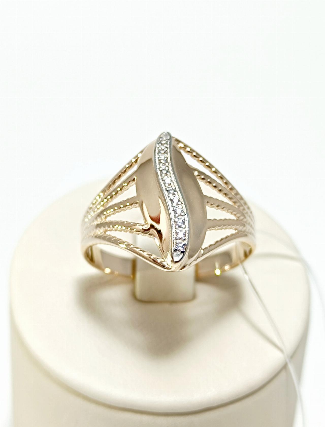 Золотое кольцо женское