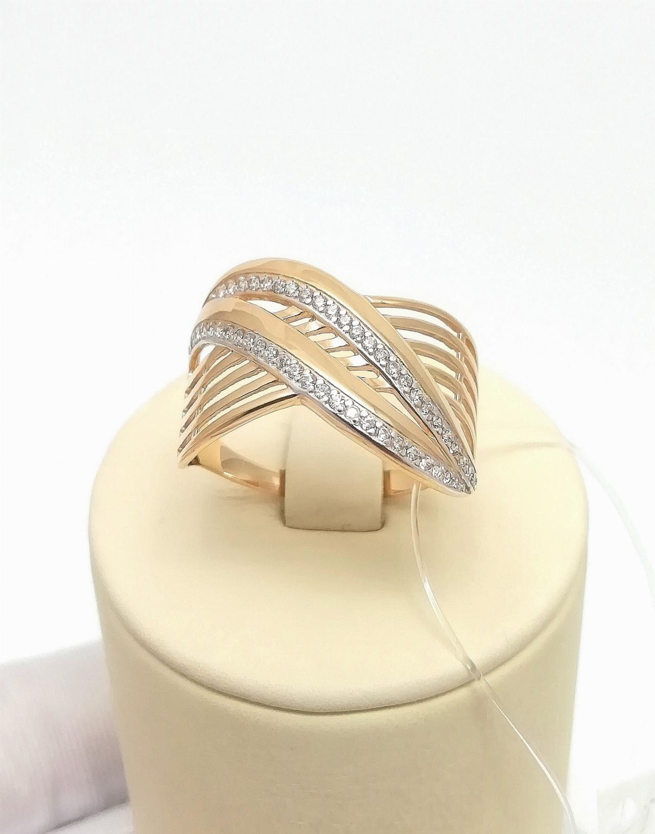 Золотое кольцо женское