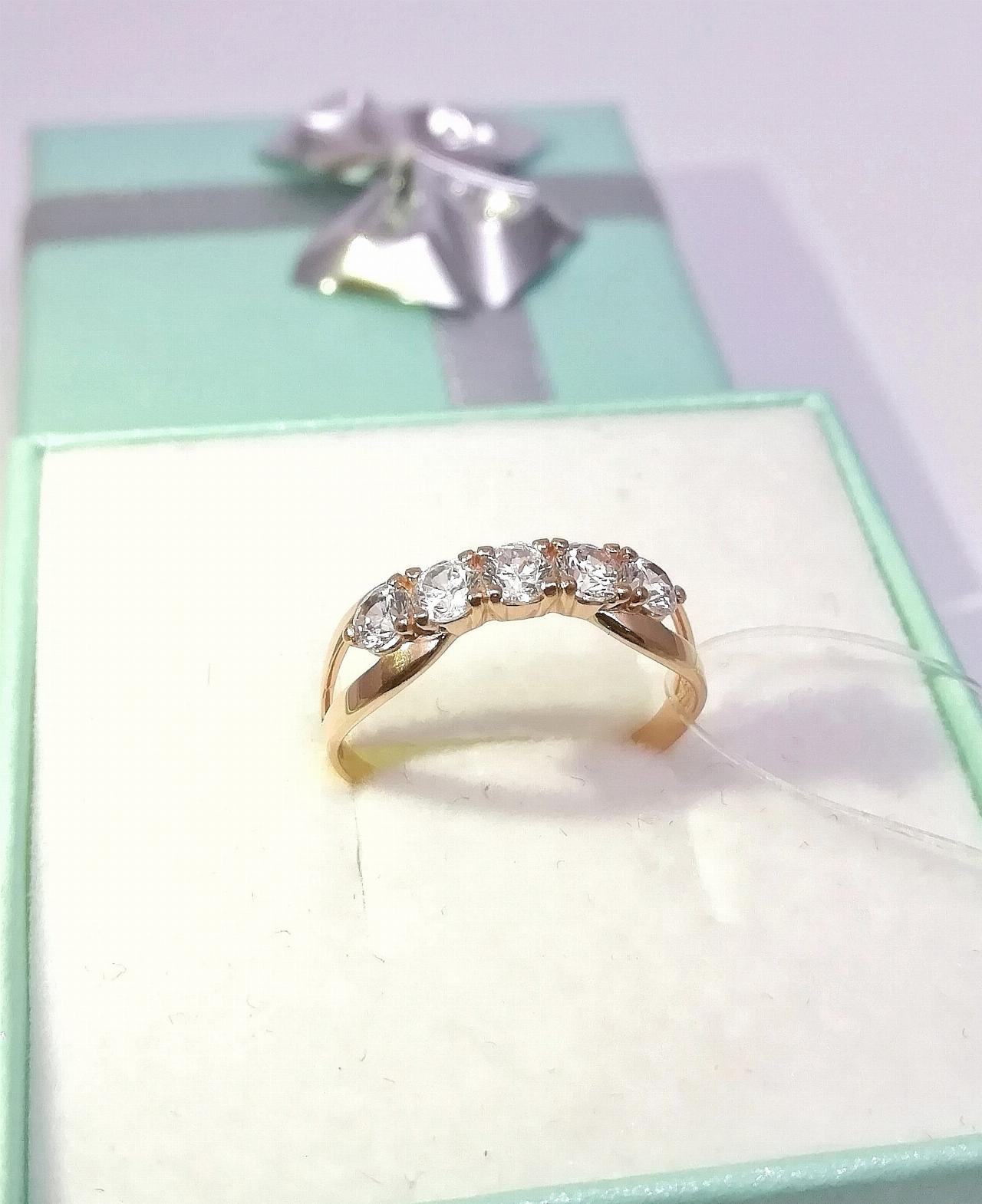 Золотое кольцо женское